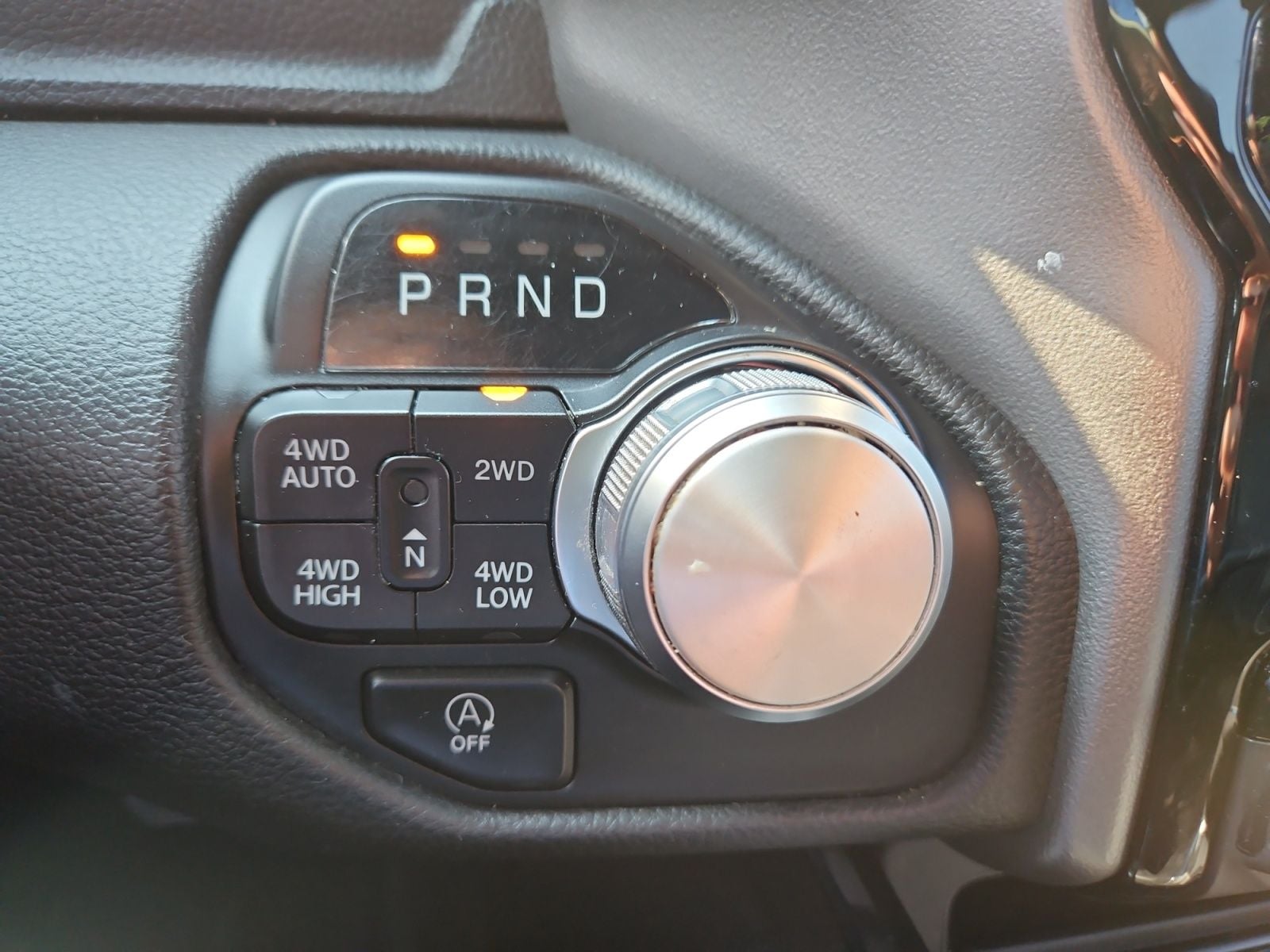 Pre-Owned 2024 Ram 1500 Laramie - photo - 25