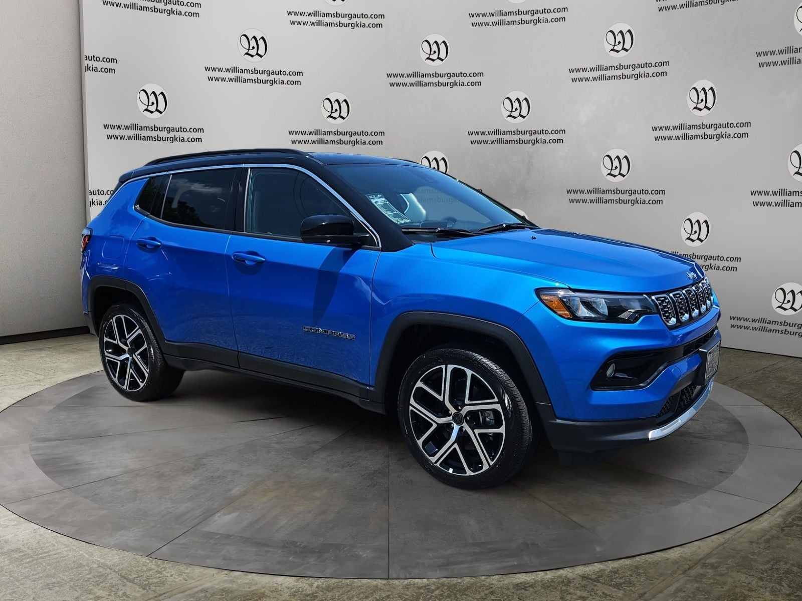 New 2025 Jeep Compass Limited - photo - 6