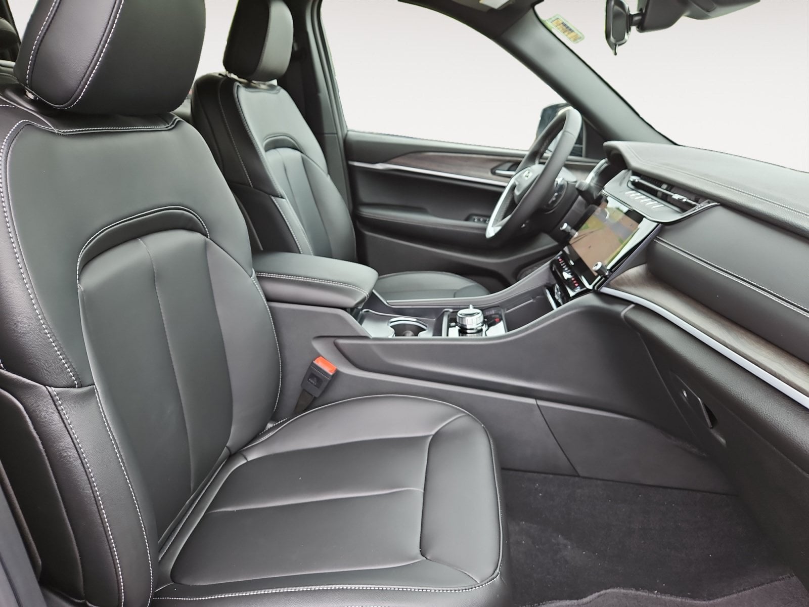 New 2027 Jeep Grand Cherokee L Limited - photo - 14