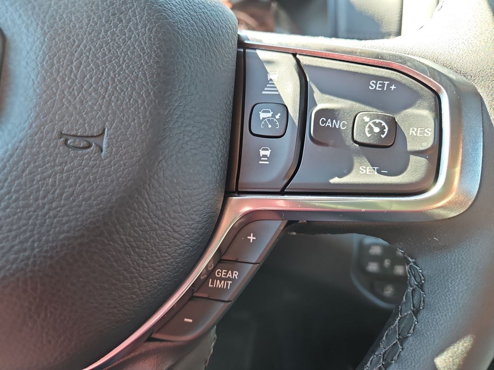 New 2027 Ram 1500 Laramie - photo - 24