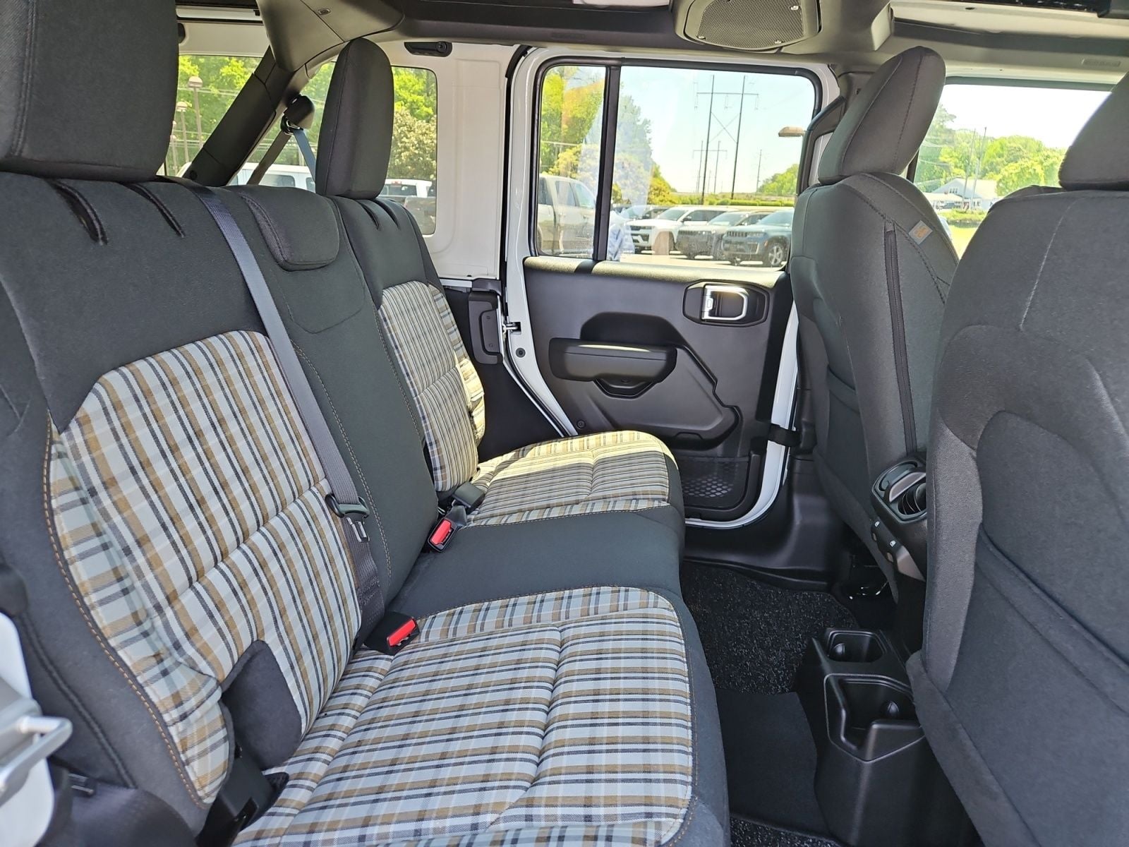 New 2026 Jeep Wrangler 85th Anniversary Edition - photo - 16