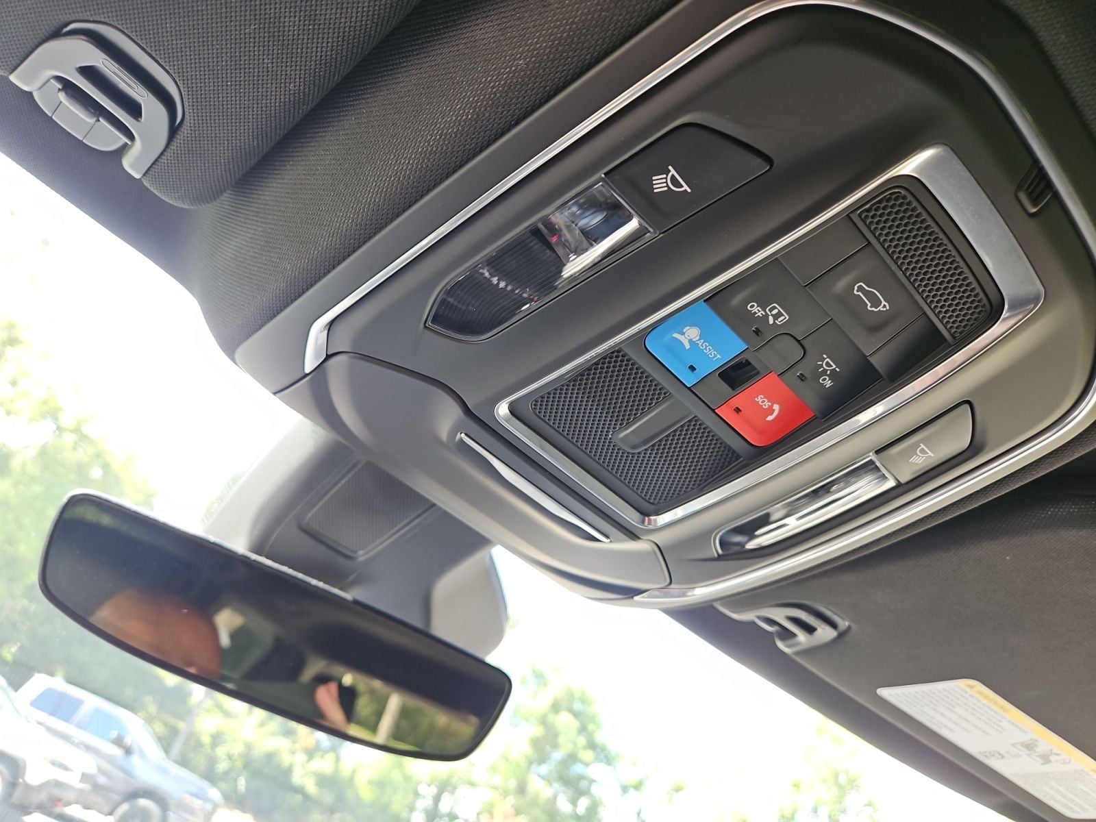Pre-Owned 2025 Jeep Wagoneer Series II - photo - 28