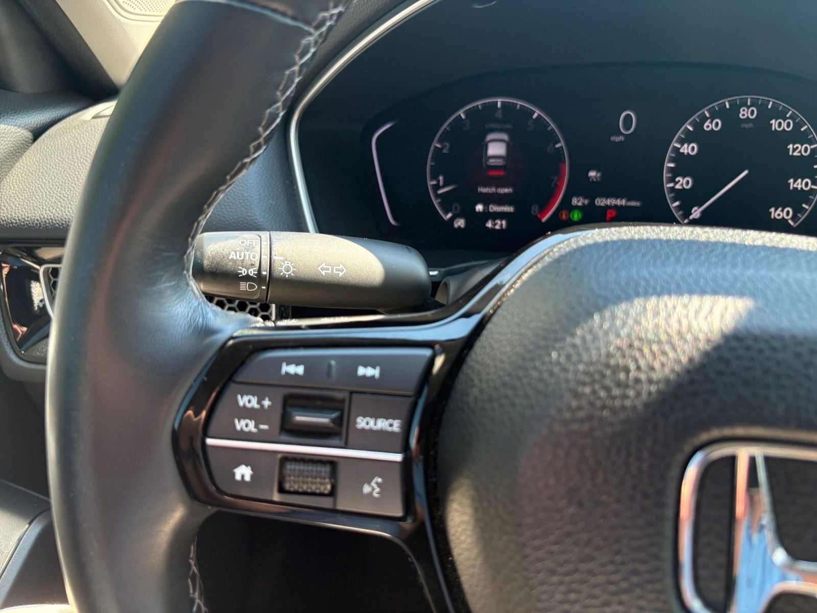 Pre-Owned 2023 Honda Civic EX-L - photo - 22