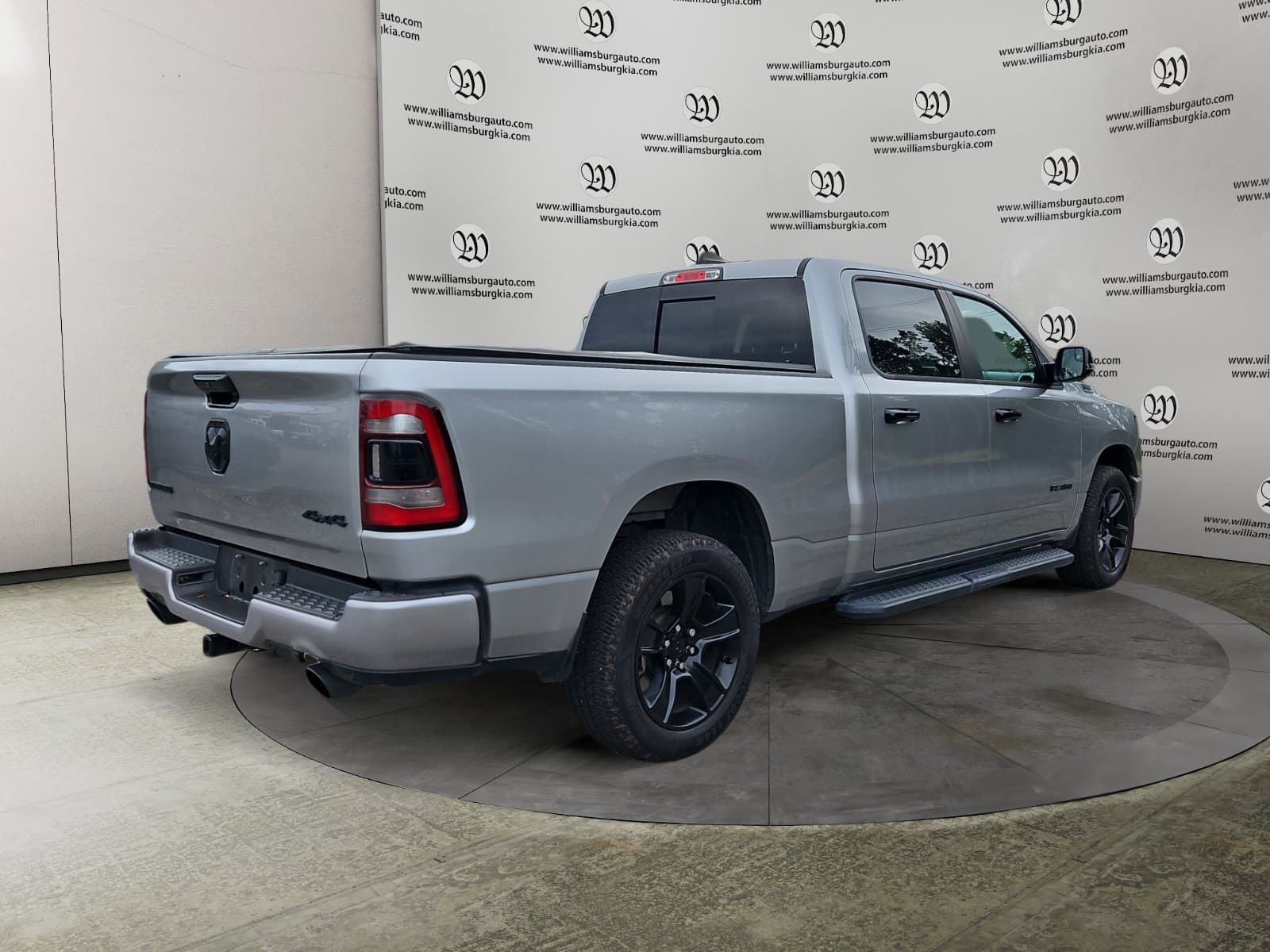 Pre-Owned 2024 Ram 1500 Big Horn/Lone Star - photo - 4