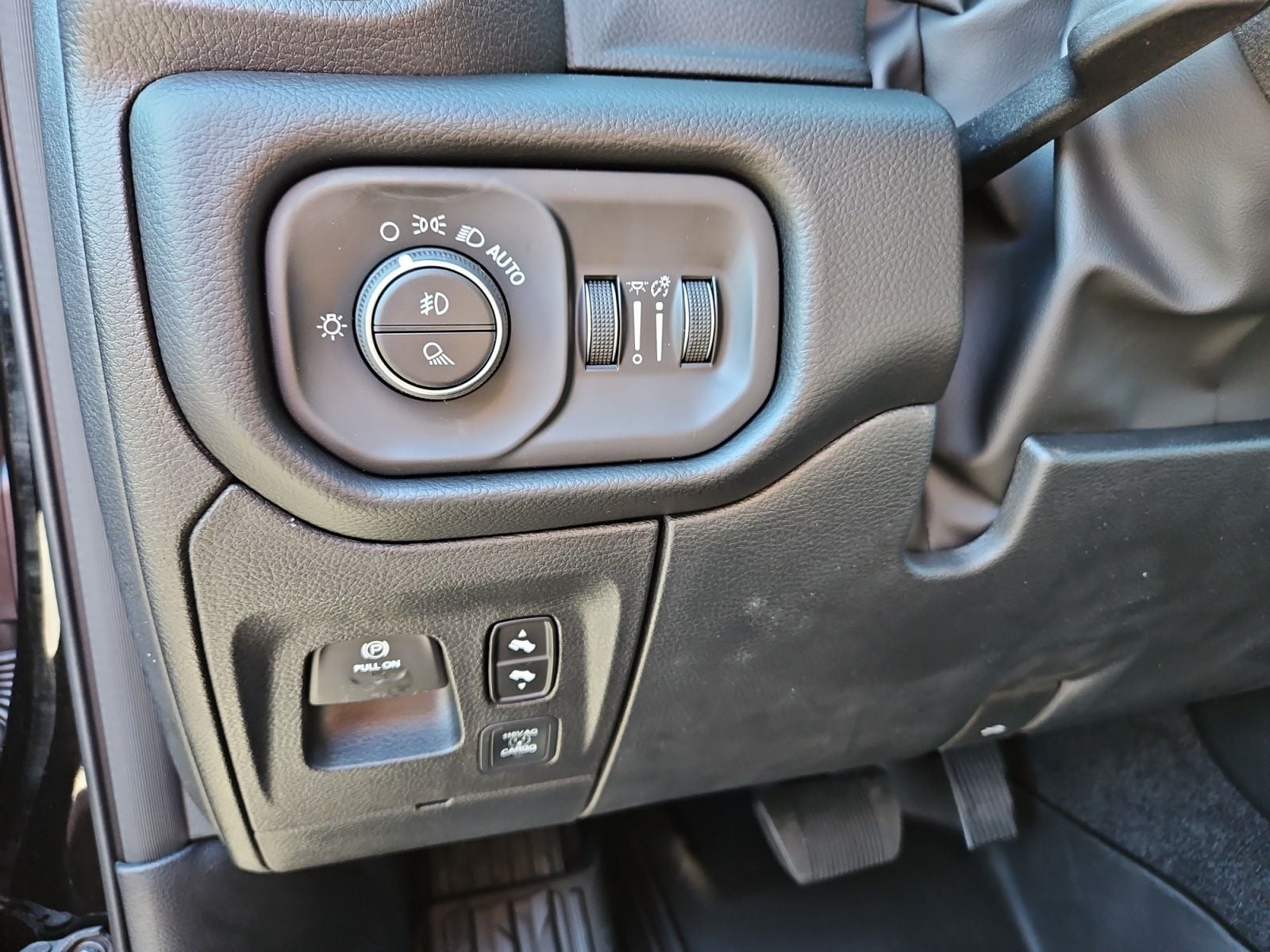New 2027 Ram 1500 Laramie - photo - 21