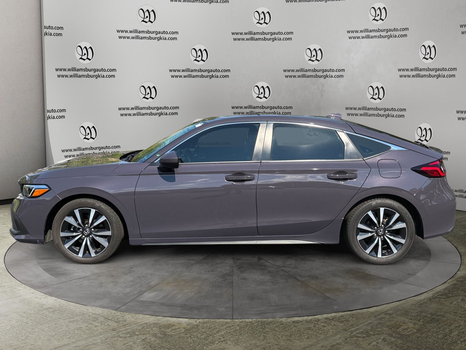 Pre-Owned 2023 Honda Civic EX-L - photo - 1