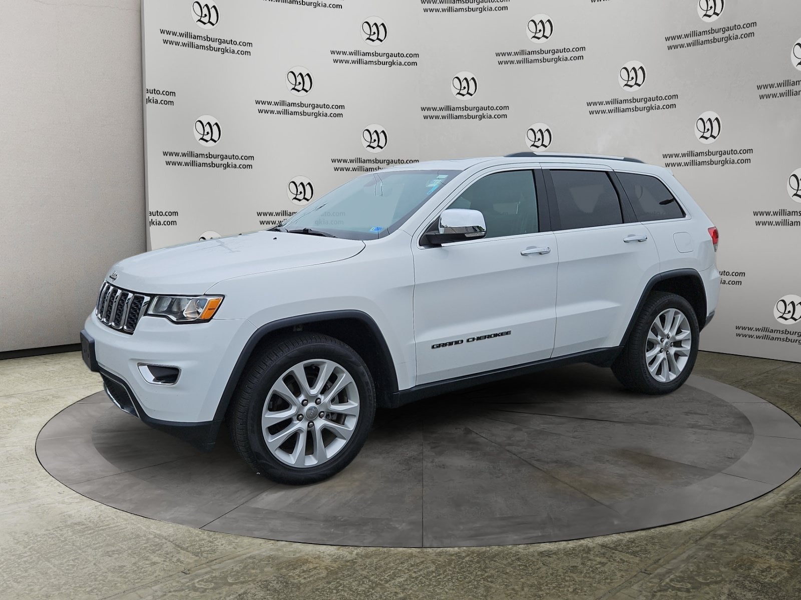 Pre-Owned 2017 Jeep Grand Cherokee Limited - photo - 0