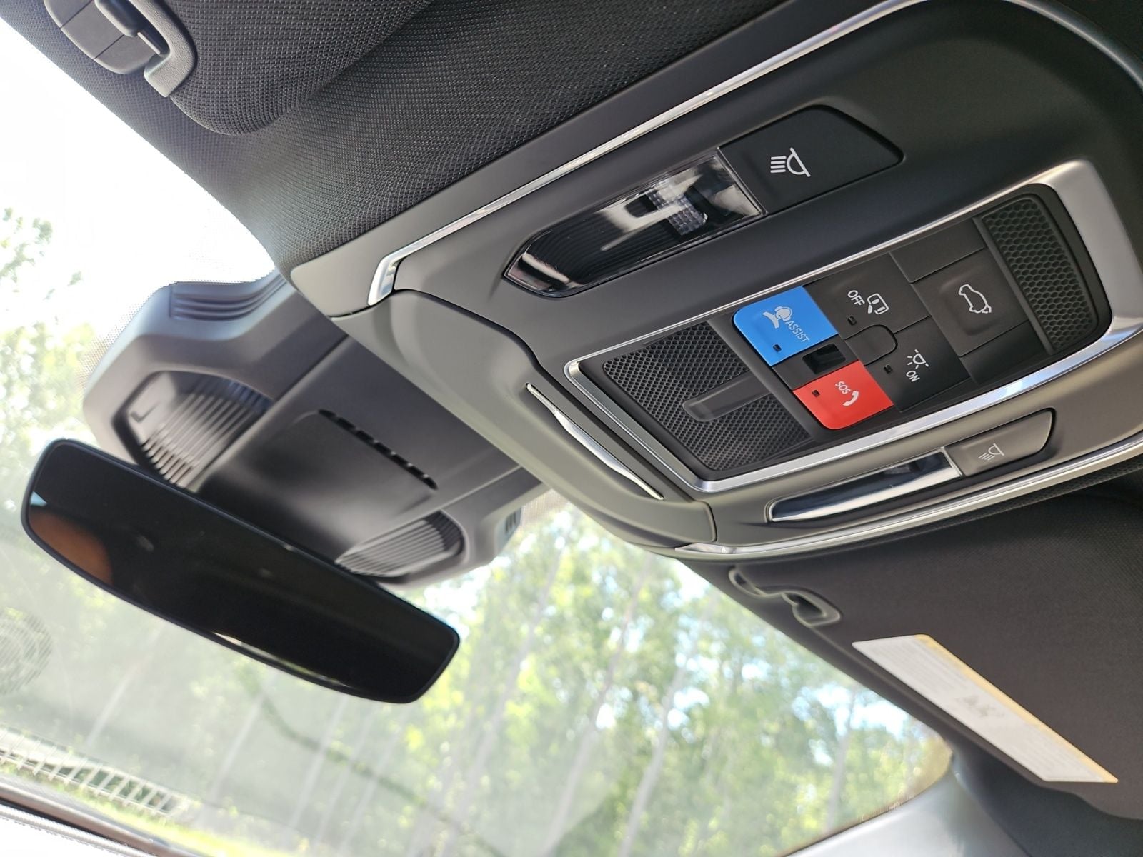 New 2026 Jeep Cherokee Limited - photo - 29