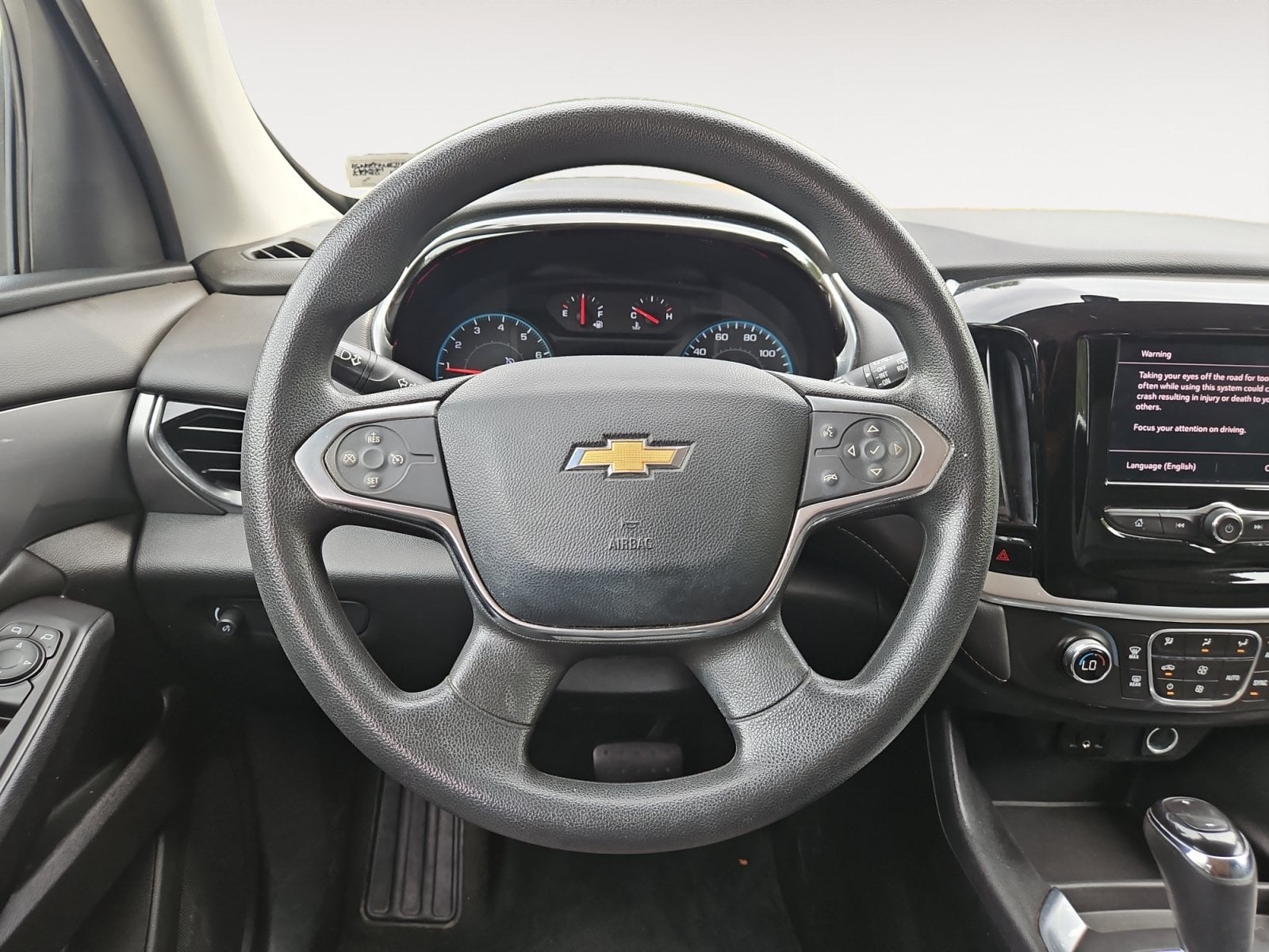 Pre-Owned 2020 Chevrolet Traverse LS - photo - 11