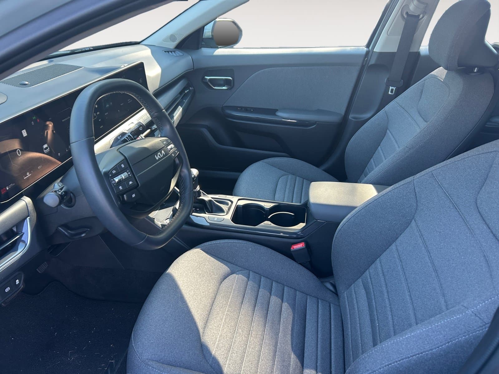 Pre-Owned 2025 Kia K4 EX - photo - 8