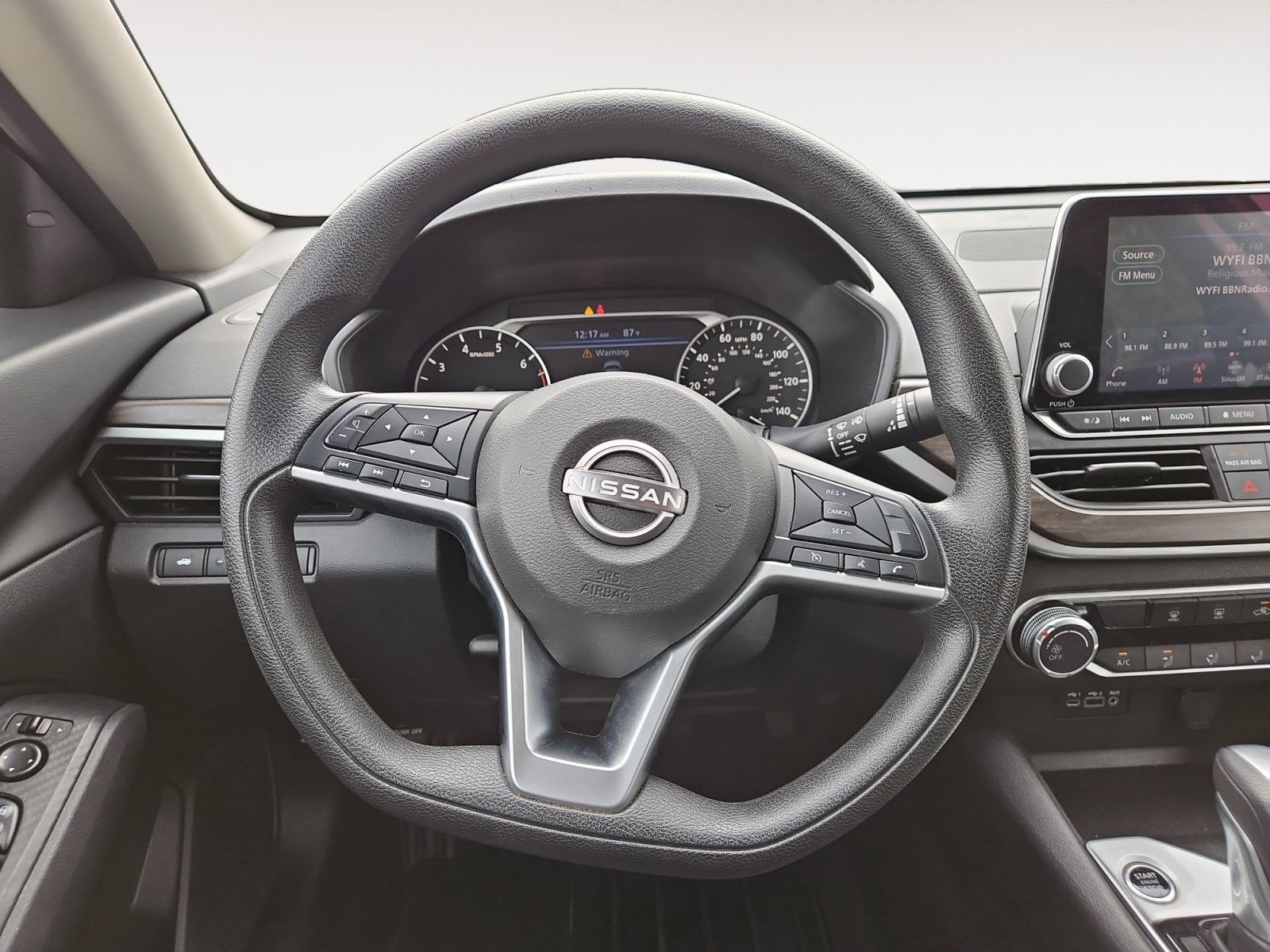 Pre-Owned 2025 Nissan Altima 2.5 SV - photo - 11