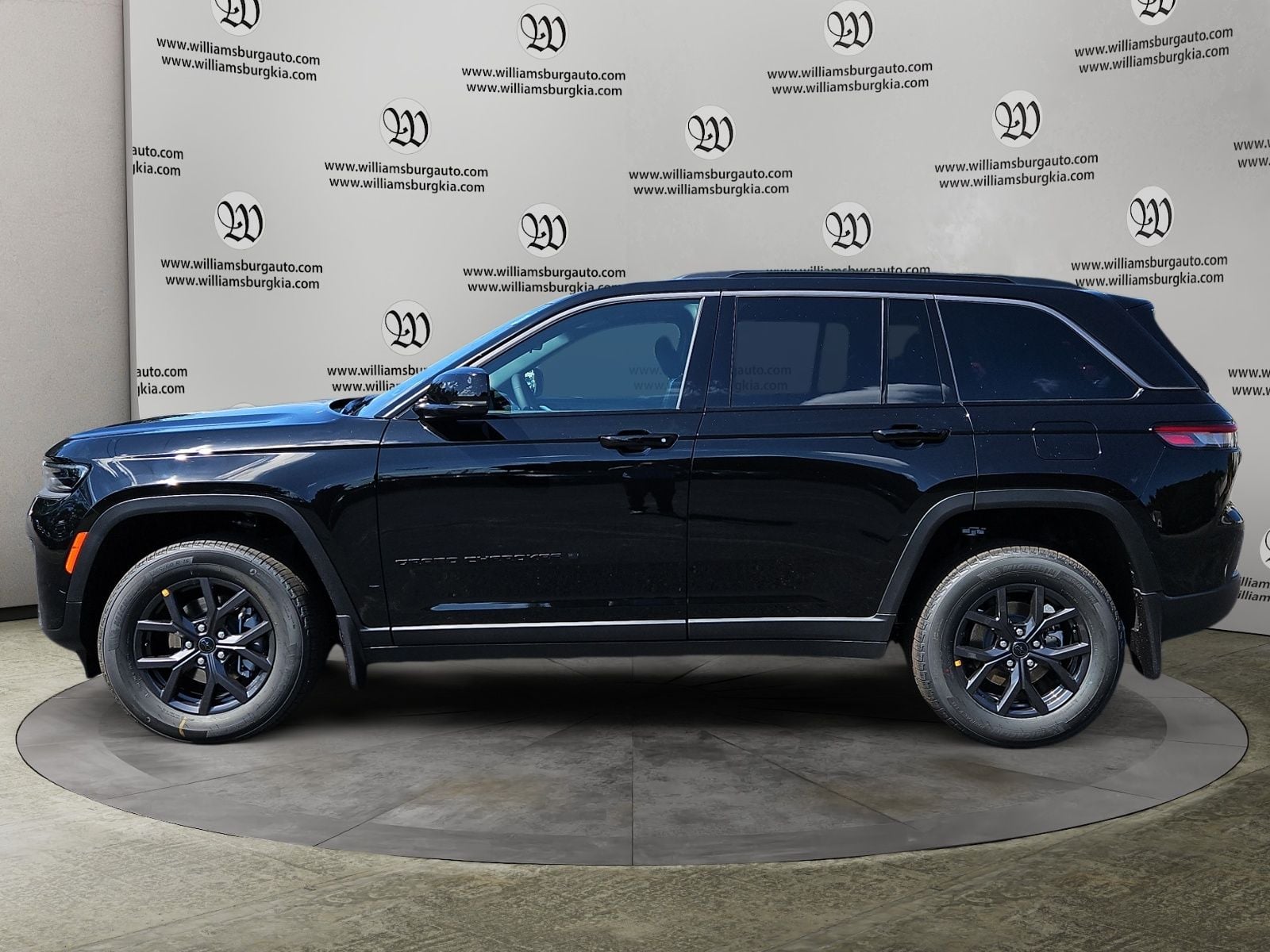 New 2027 Jeep Grand Cherokee Laredo Altitude - photo - 1