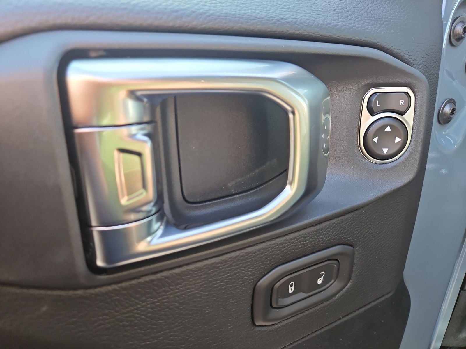 New 2026 Jeep Gladiator Mojave - photo - 21