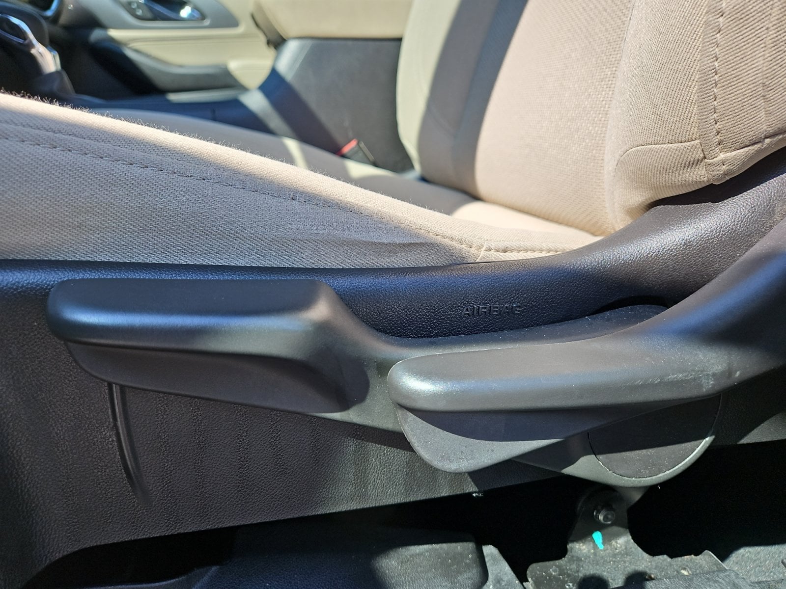 Pre-Owned 2023 Chevrolet Traverse LS - photo - 20