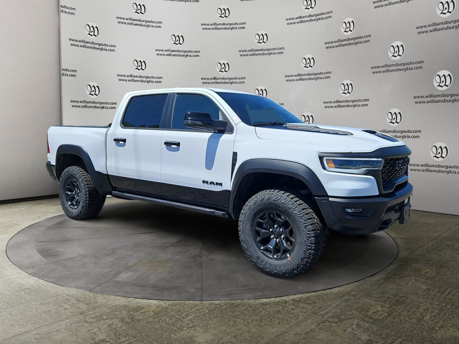 New 2026 Ram 1500 RHO - photo - 6