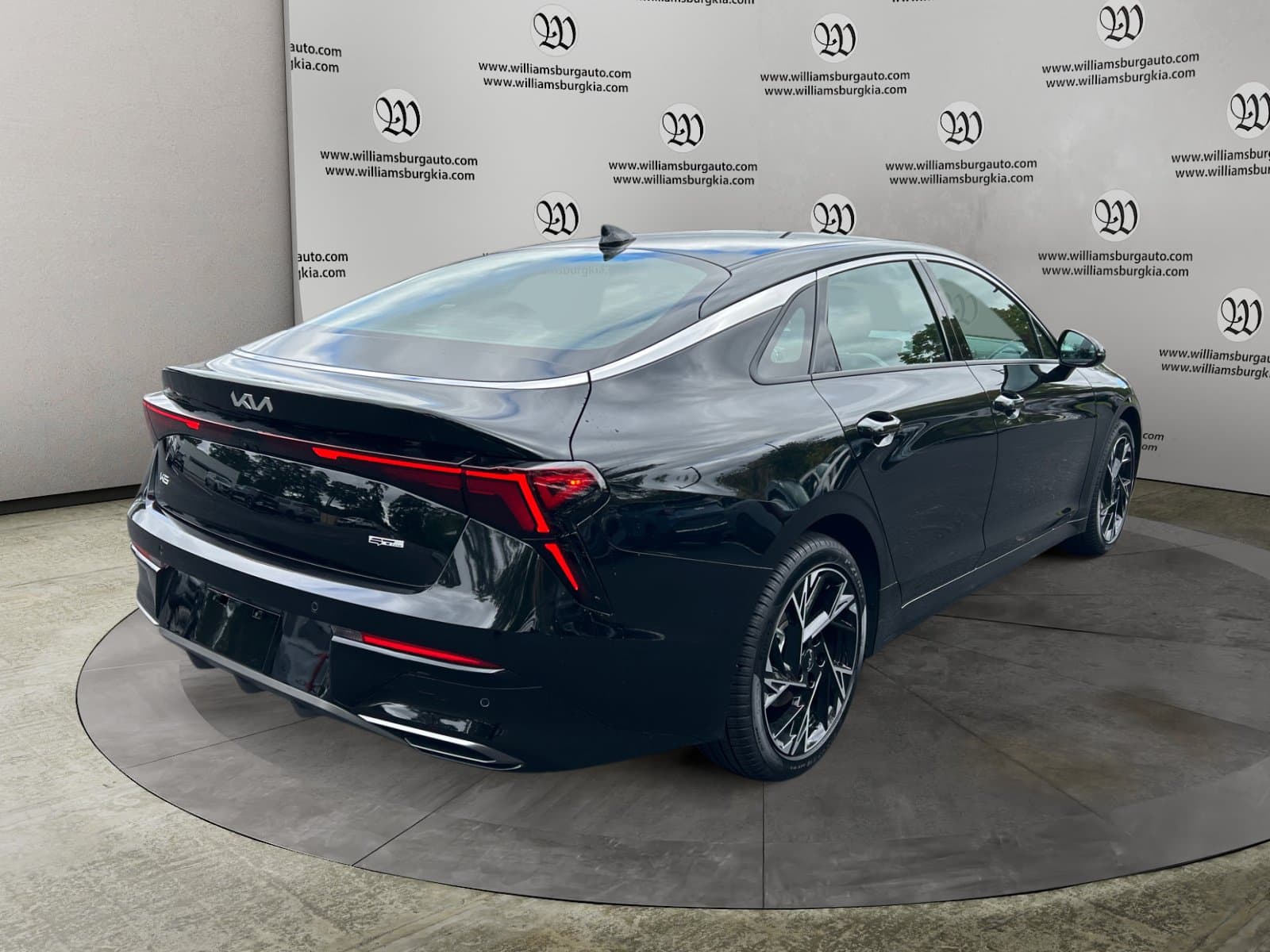 Pre-Owned 2026 Kia K5 GT-Line - photo - 4