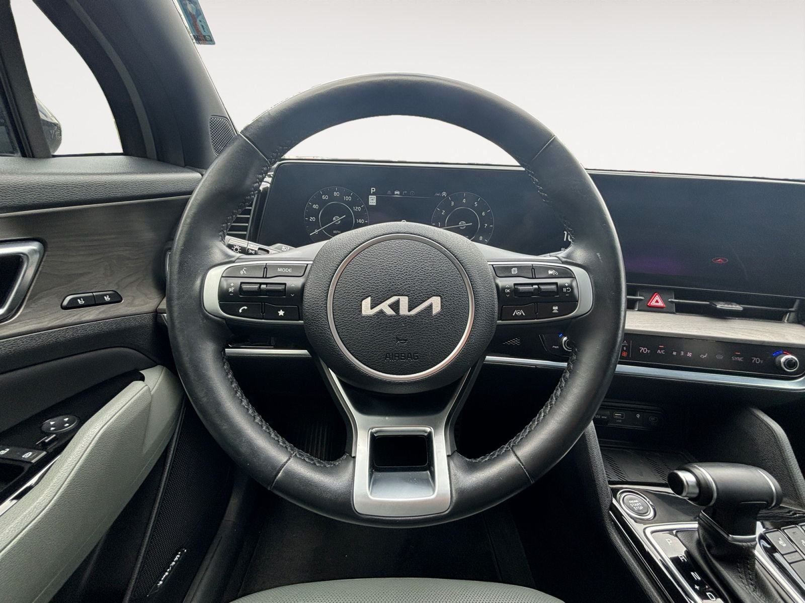 Pre-Owned 2023 Kia Sportage X-Pro - photo - 11