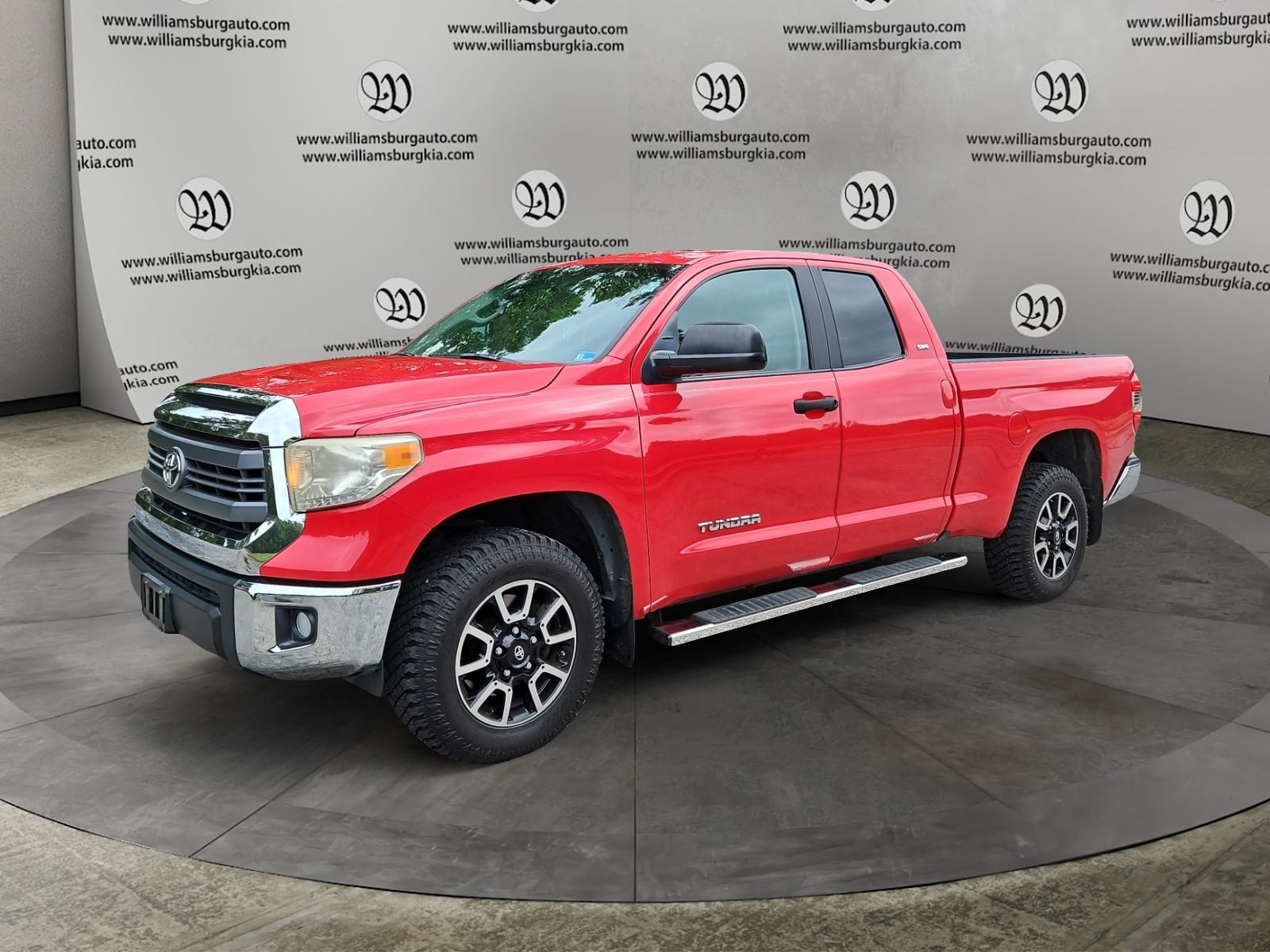 Pre-Owned 2014 Toyota Tundra SR5 - photo - 0