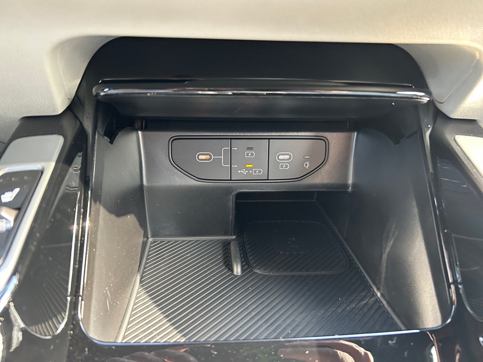 New 2026 Kia Sorento Hybrid X-Line SX Prestige - photo - 25