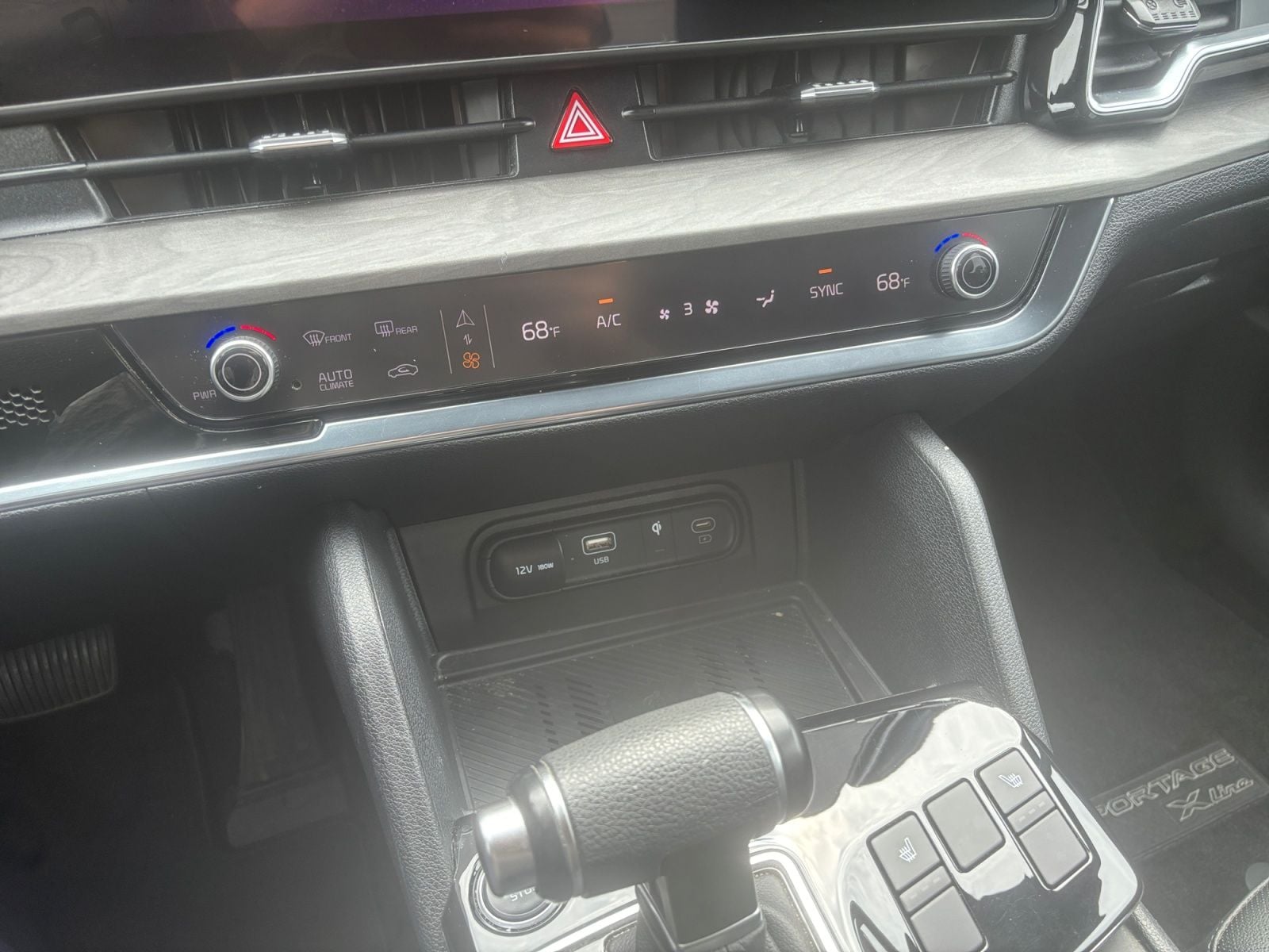 Pre-Owned 2023 Kia Sportage X-Line - photo - 26