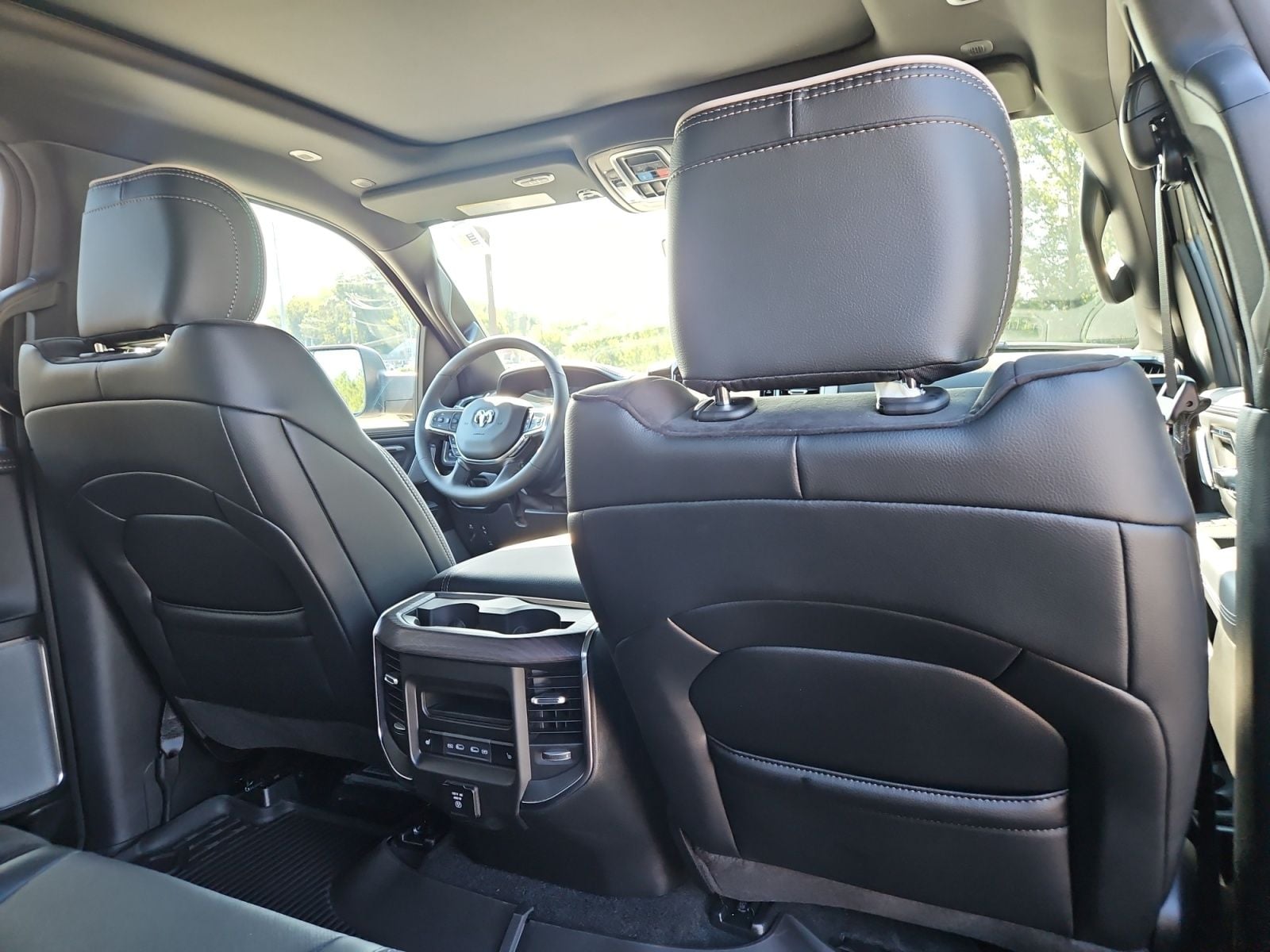 New 2027 Ram 1500 Laramie - photo - 17