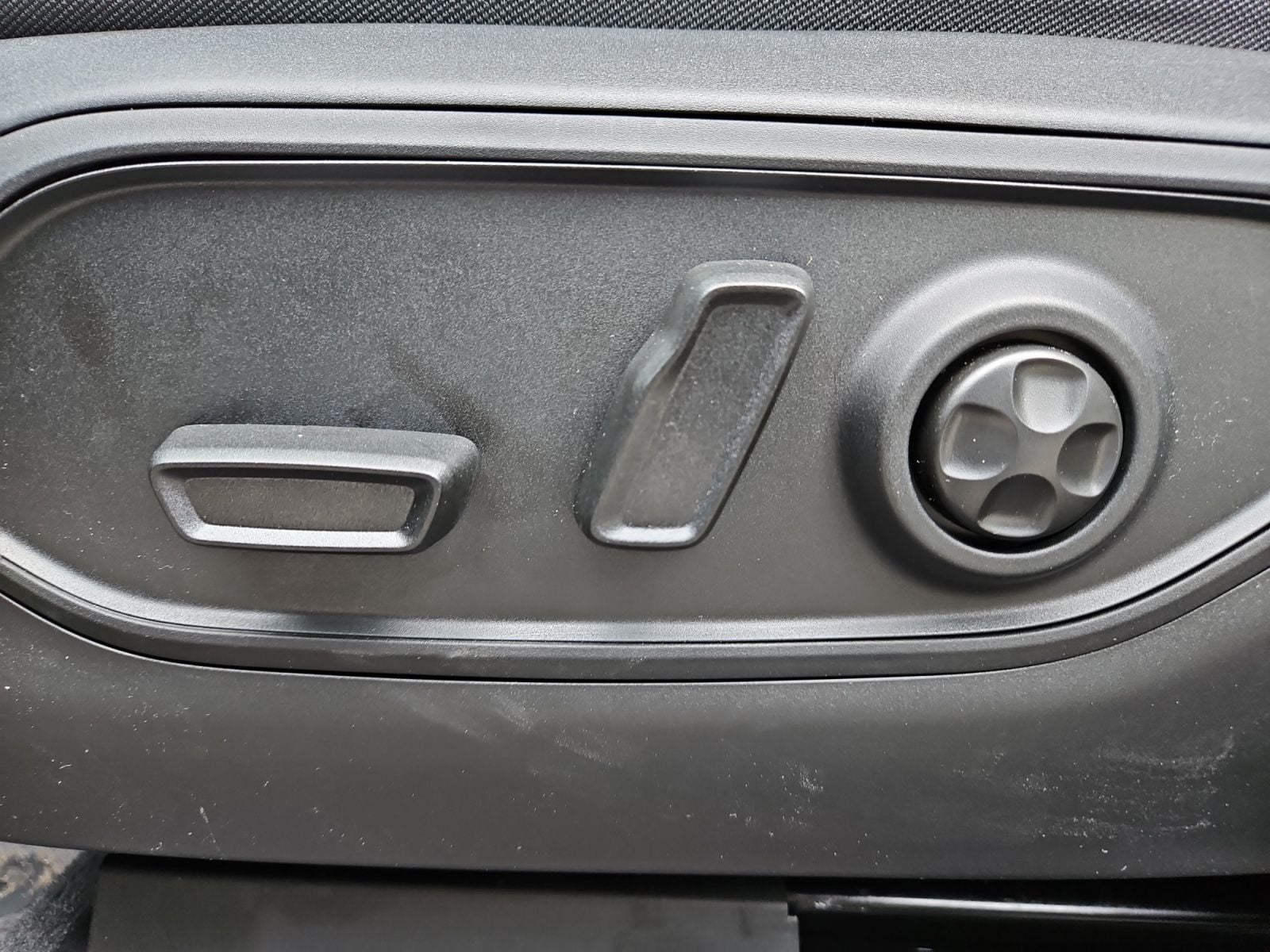 New 2026 Jeep Grand Cherokee Laredo - photo - 20