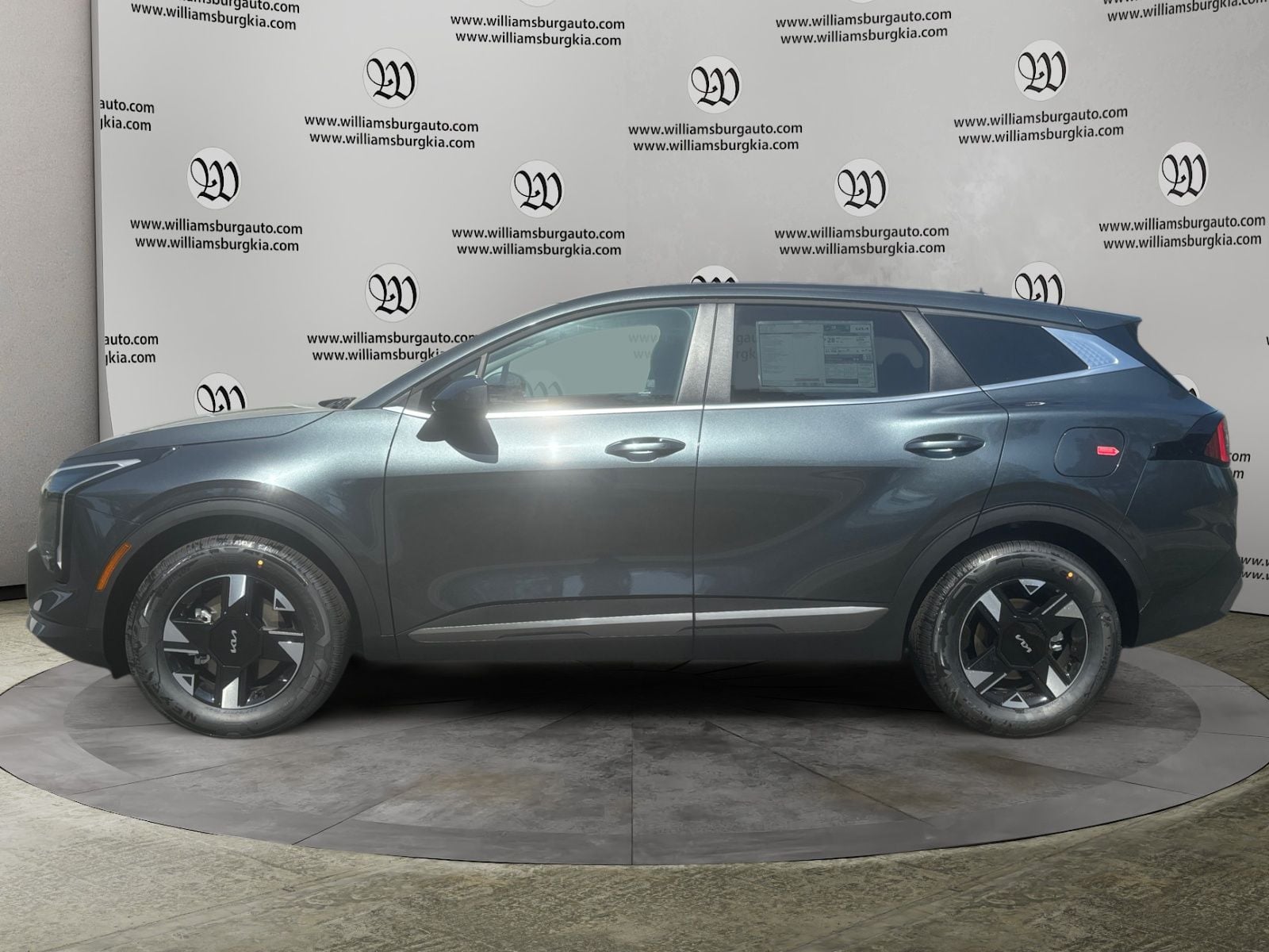 New 2026 Kia Sportage LX - photo - 1