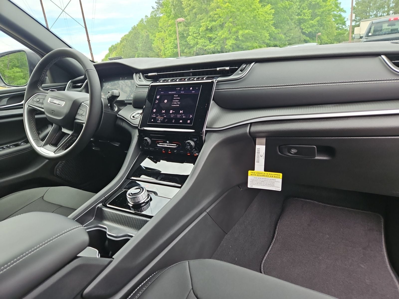 New 2026 Jeep Grand Cherokee Laredo - photo - 15