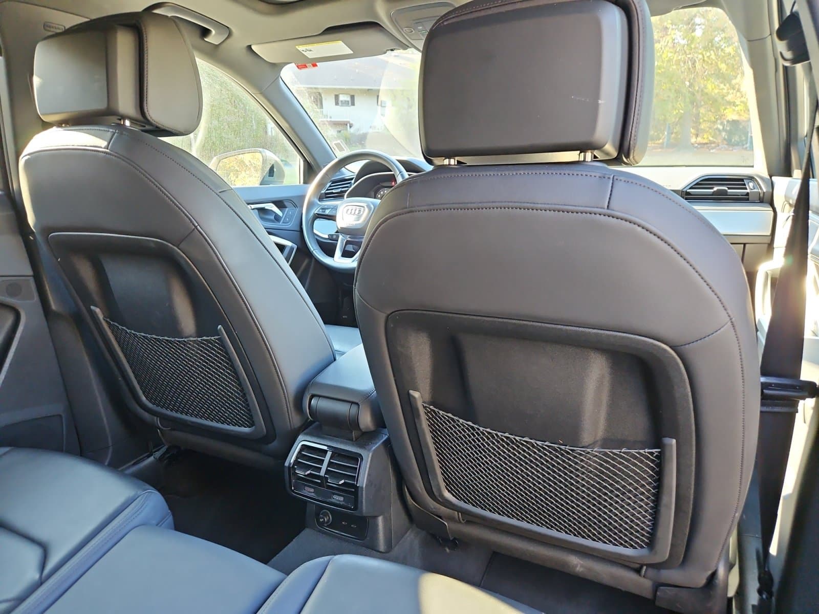 Pre-Owned 2025 Audi Q3 Premium - photo - 17