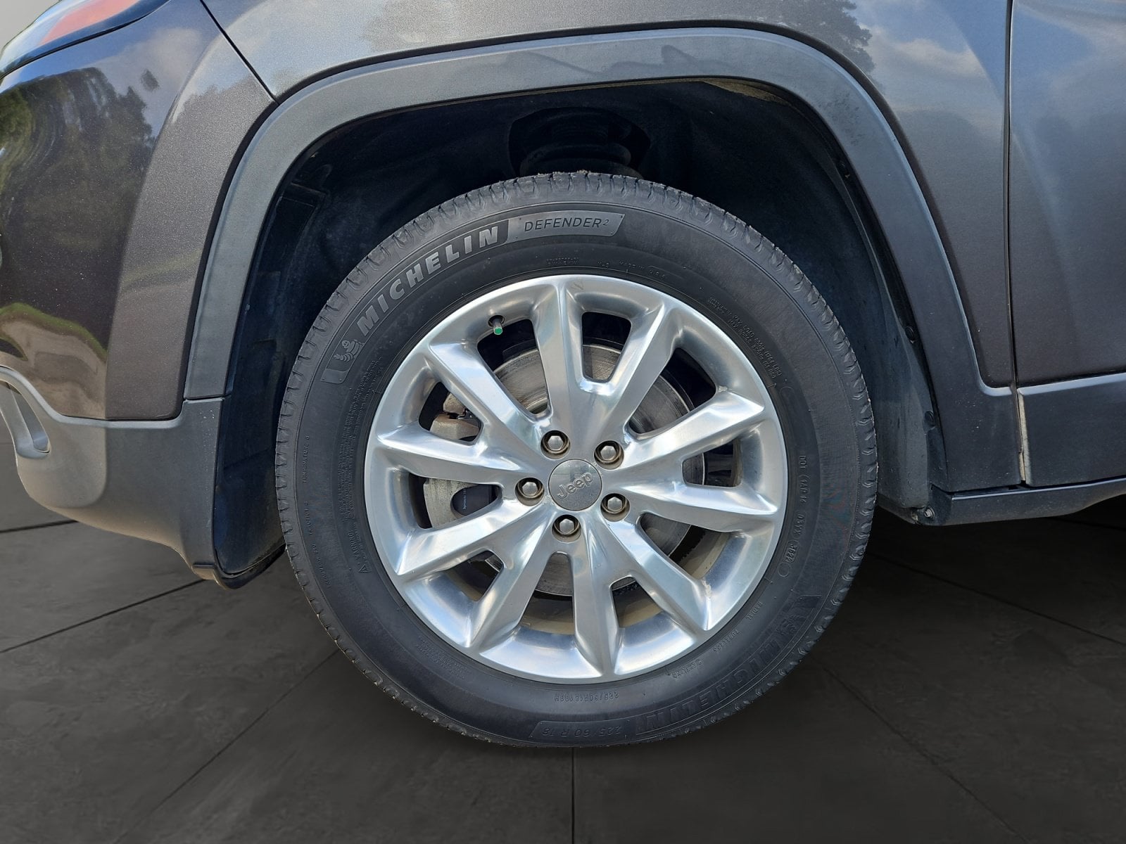 Pre-Owned 2017 Jeep Cherokee Limited - photo - 13