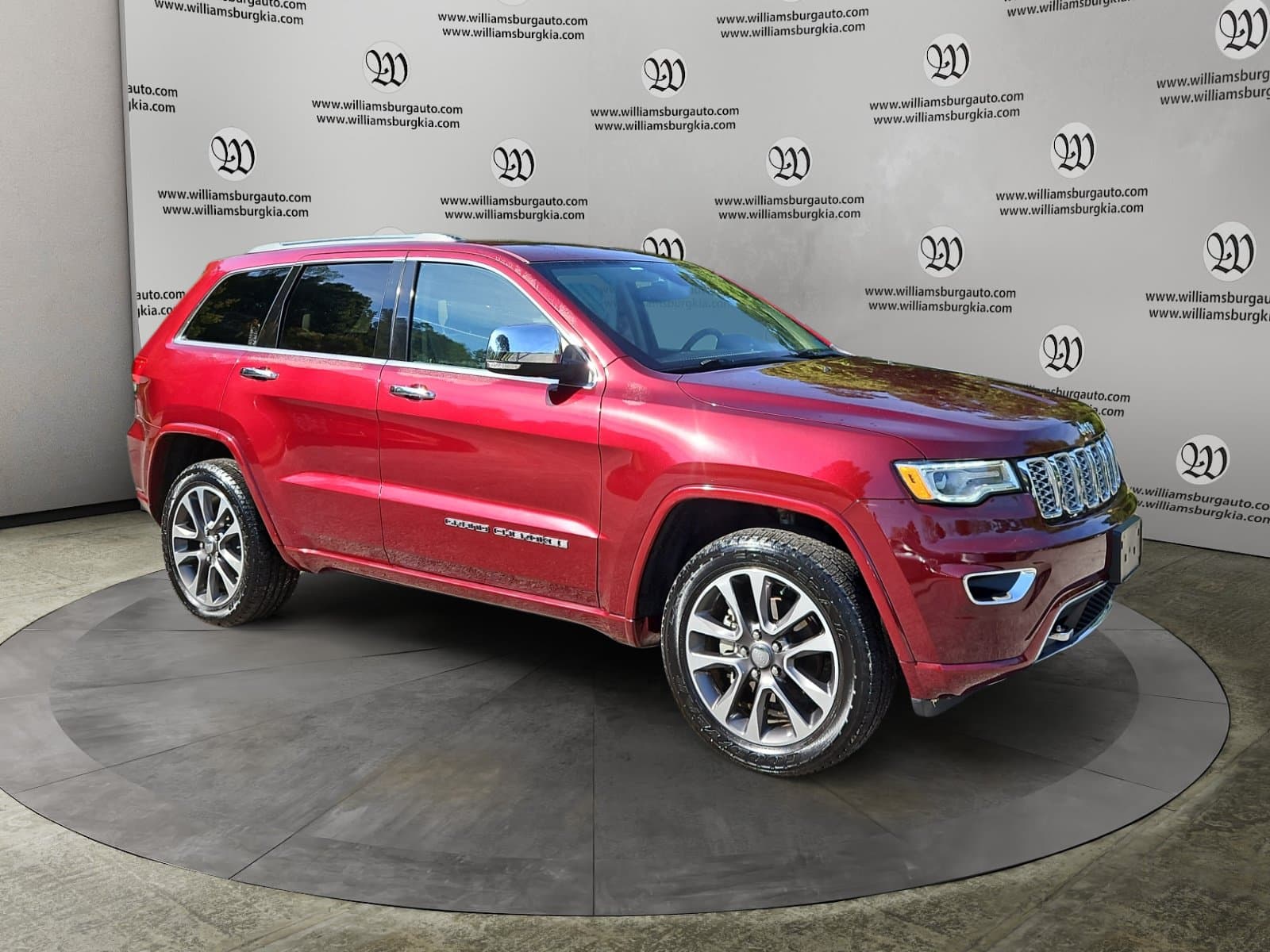 Pre-Owned 2018 Jeep Grand Cherokee Overland - photo - 6