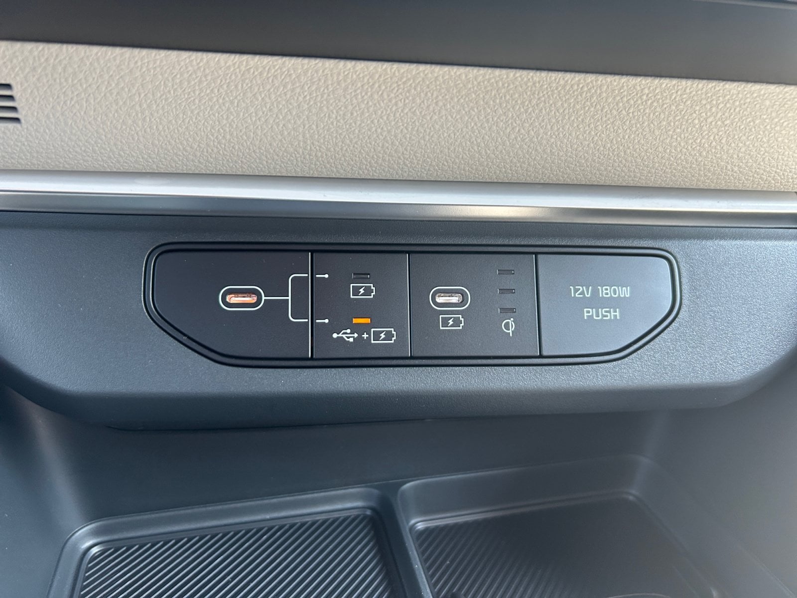 New 2027 Kia Carnival Hybrid SX Prestige - photo - 19