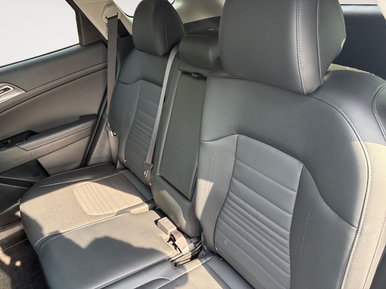 Pre-Owned 2023 Kia Sportage SX-Prestige - photo - 12