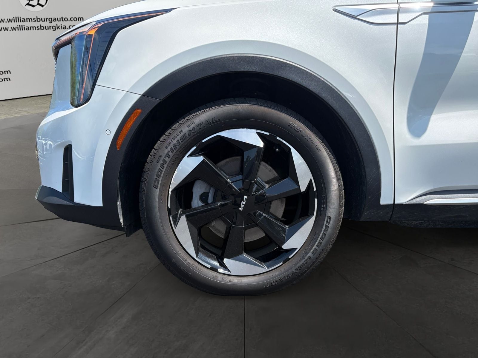 Pre-Owned 2025 Kia Sorento Plug-In Hybrid SX Prestige - photo - 13