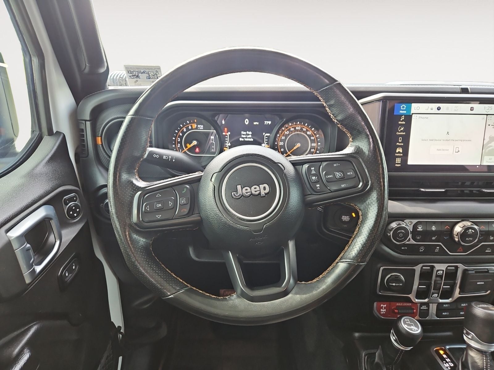 Pre-Owned 2024 Jeep Gladiator Mojave - photo - 11