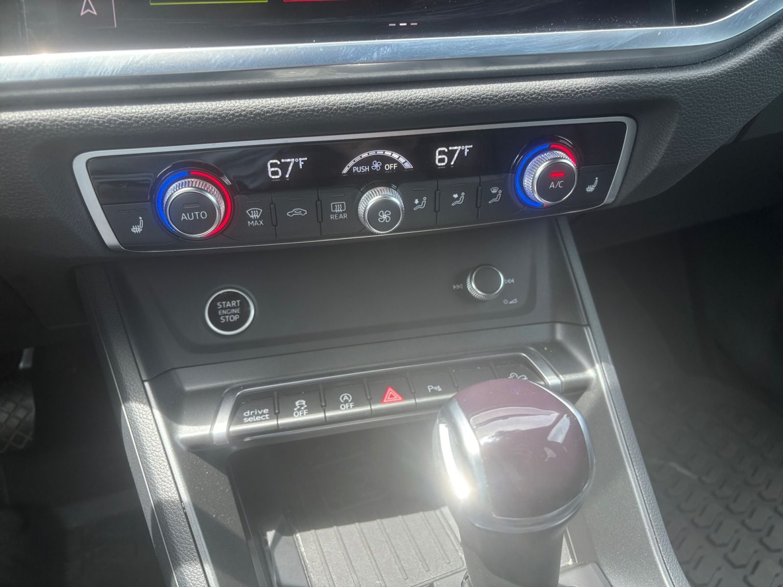 Pre-Owned 2024 Audi Q3 Premium Plus - photo - 26