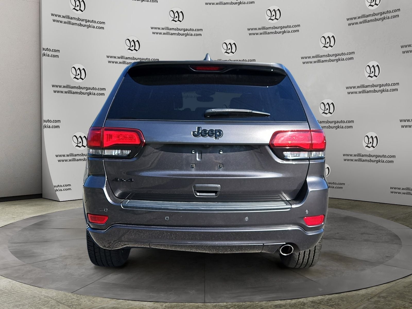 Pre-Owned 2020 Jeep Grand Cherokee Altitude - photo - 3