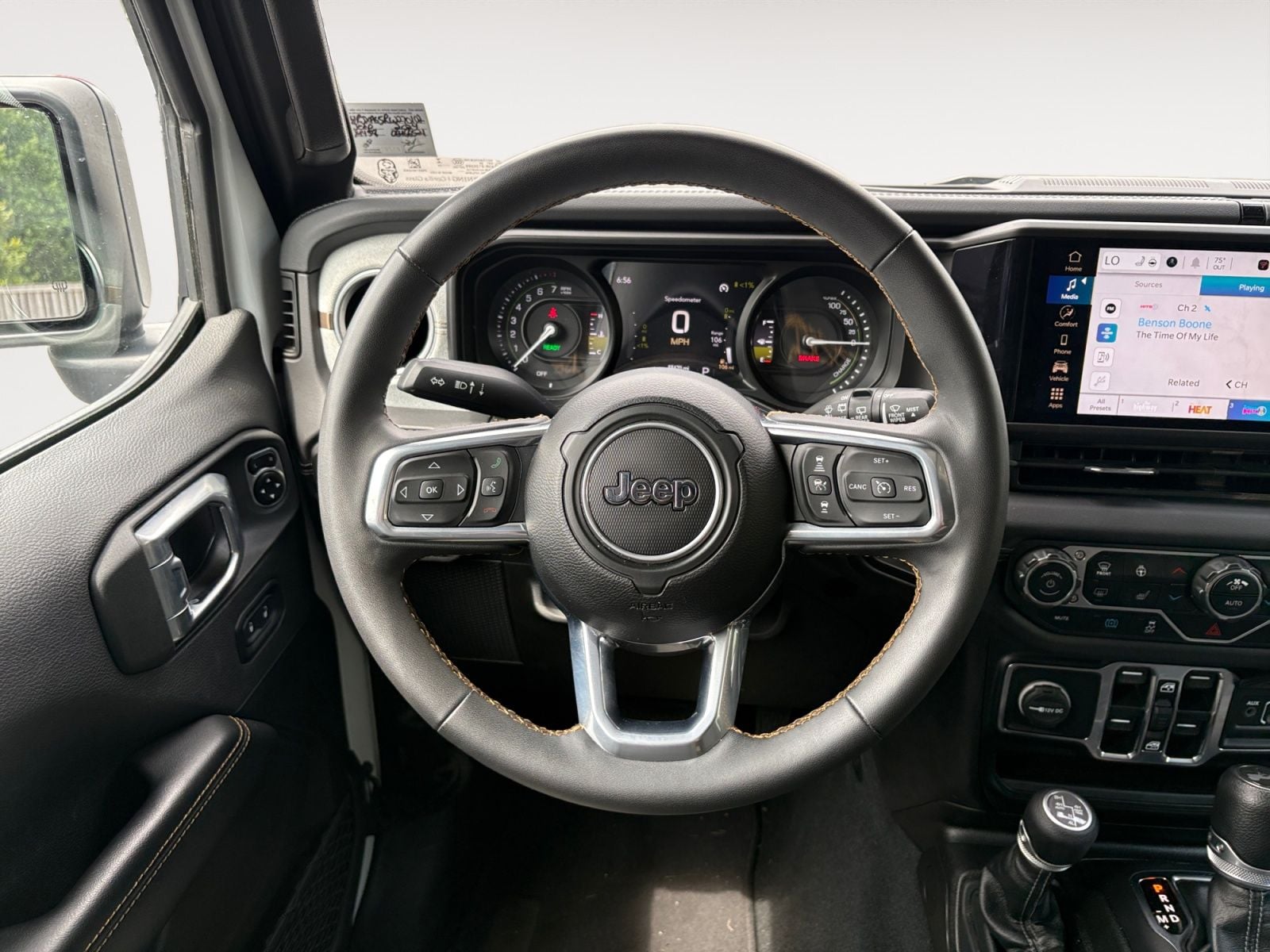 Pre-Owned 2024 Jeep Wrangler Sahara 4xe - photo - 11