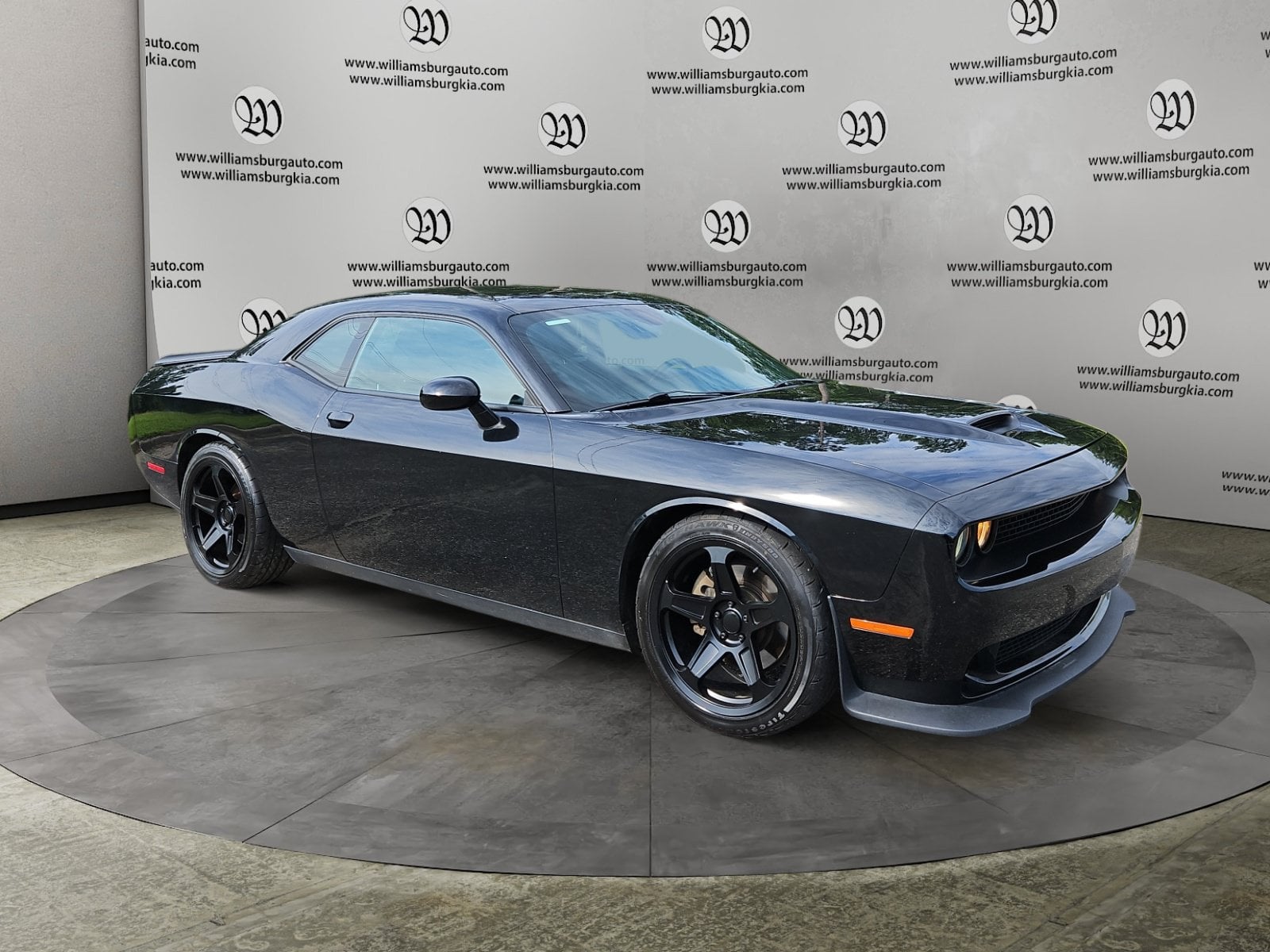 Pre-Owned 2021 Dodge Challenger R/T - photo - 6