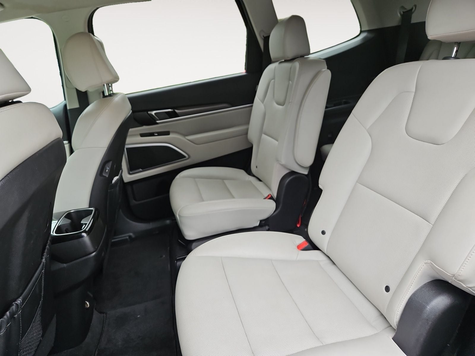Pre-Owned 2023 Kia Telluride S - photo - 12