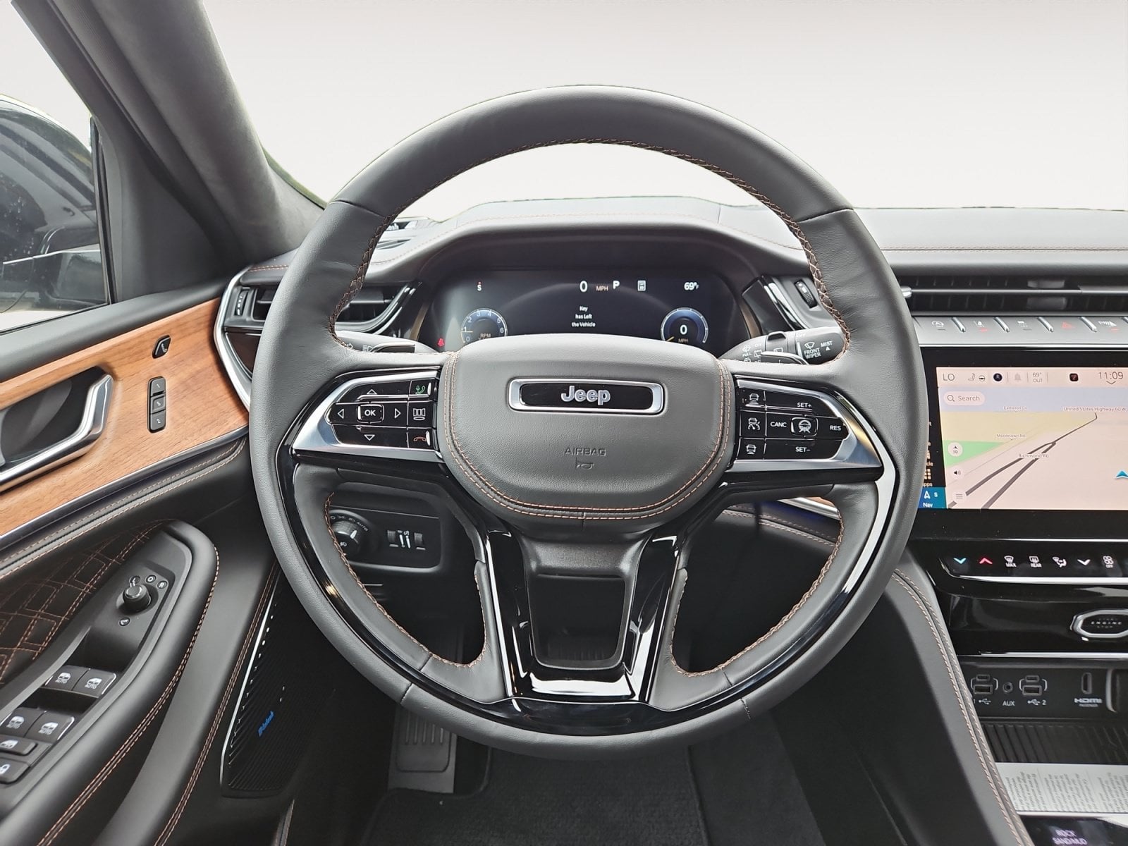 New 2027 Jeep Grand Cherokee Summit - photo - 11