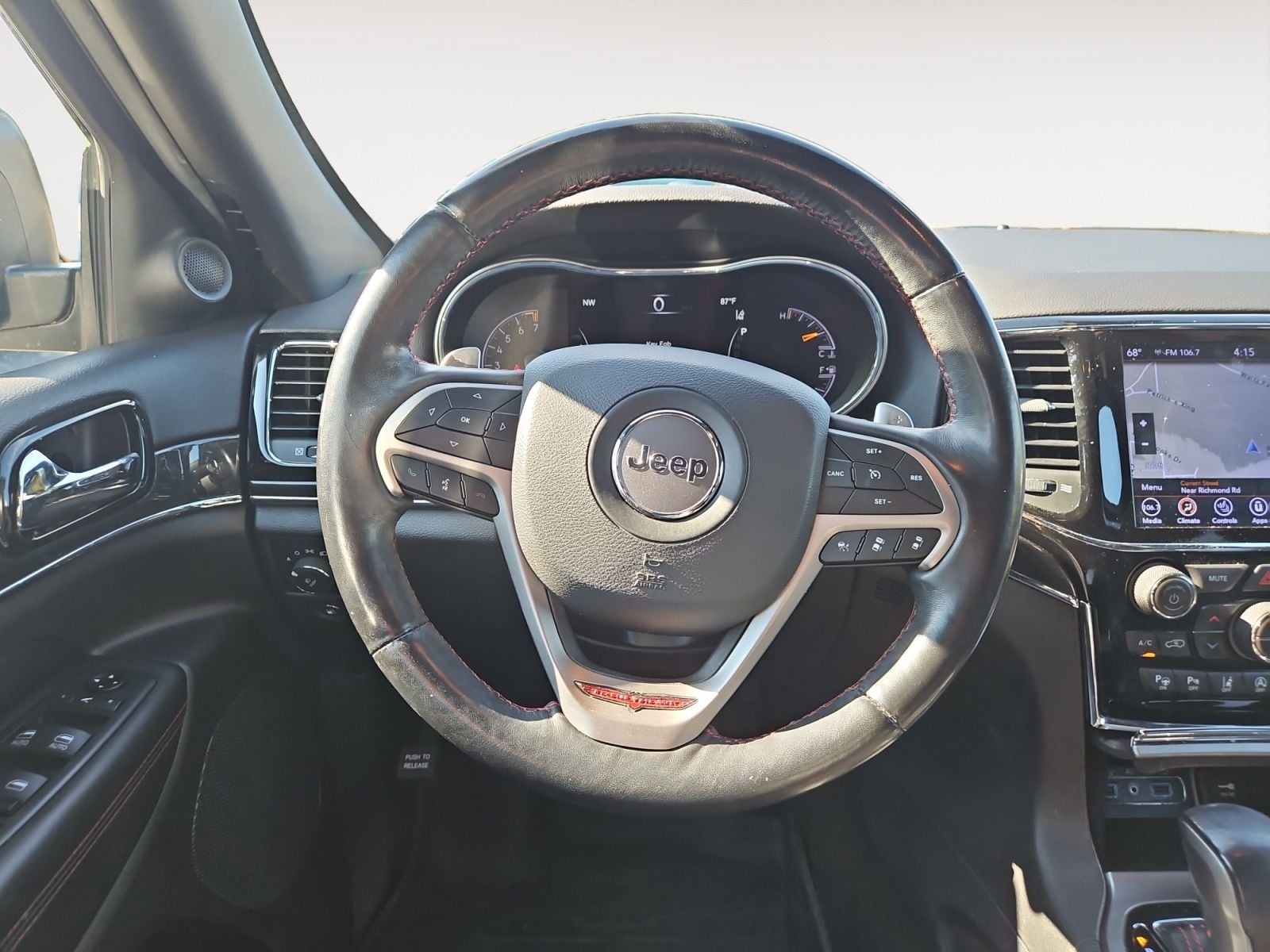 Pre-Owned 2020 Jeep Grand Cherokee Trailhawk - photo - 11