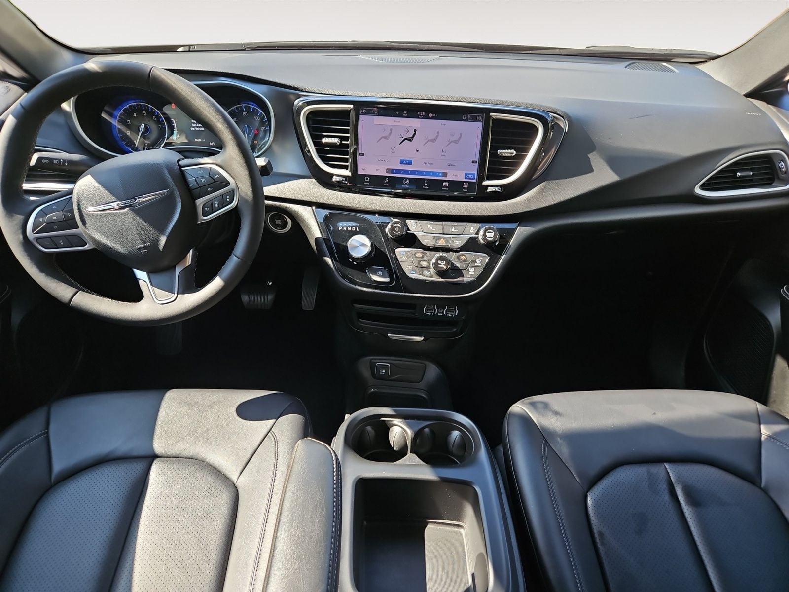 Pre-Owned 2025 Chrysler Pacifica Select - photo - 9