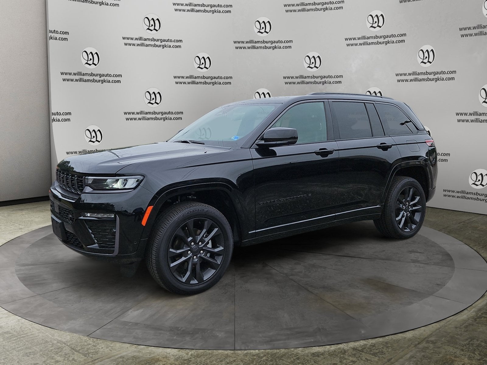 New 2026 Jeep Grand Cherokee Limited Reserve - photo - 0