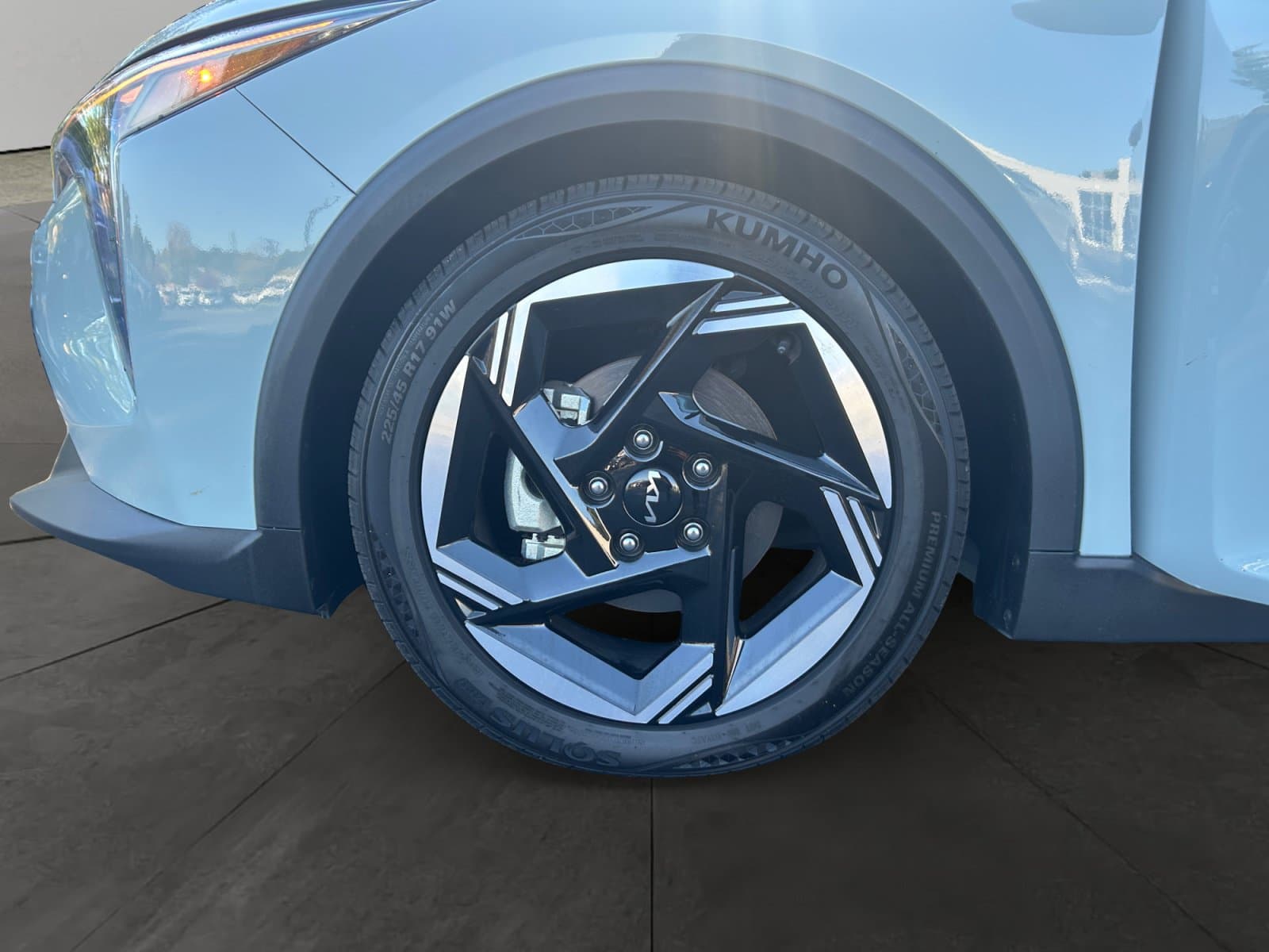 Pre-Owned 2025 Kia K4 EX - photo - 13