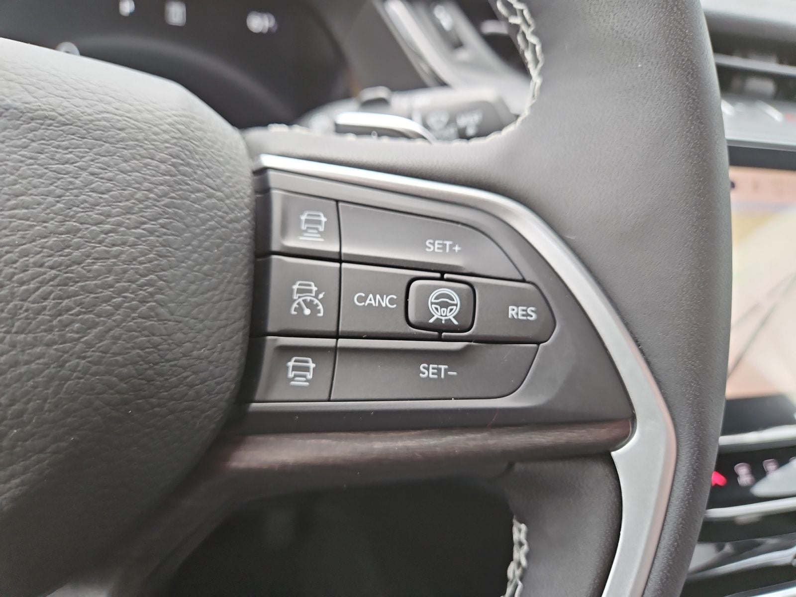 New 2026 Jeep Grand Cherokee L Limited - photo - 25