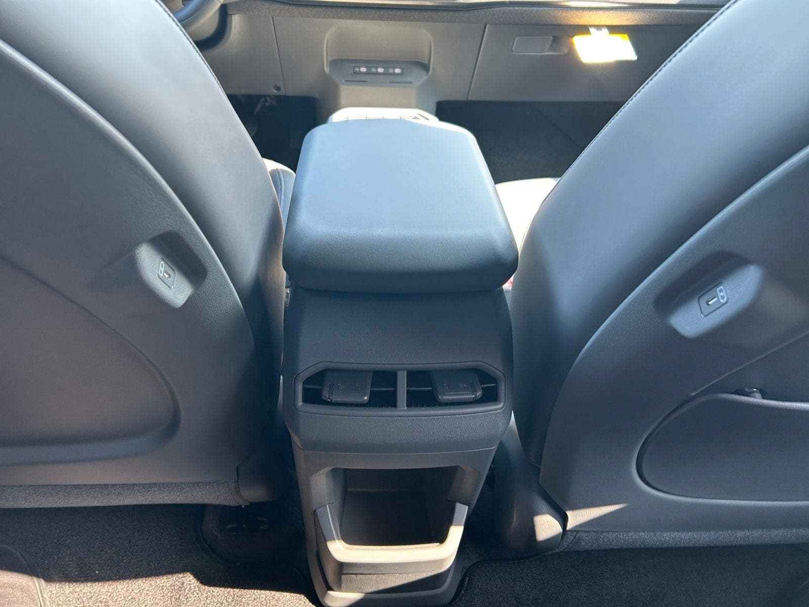 New 2027 KIA EV3 WIND FWD - photo - 17