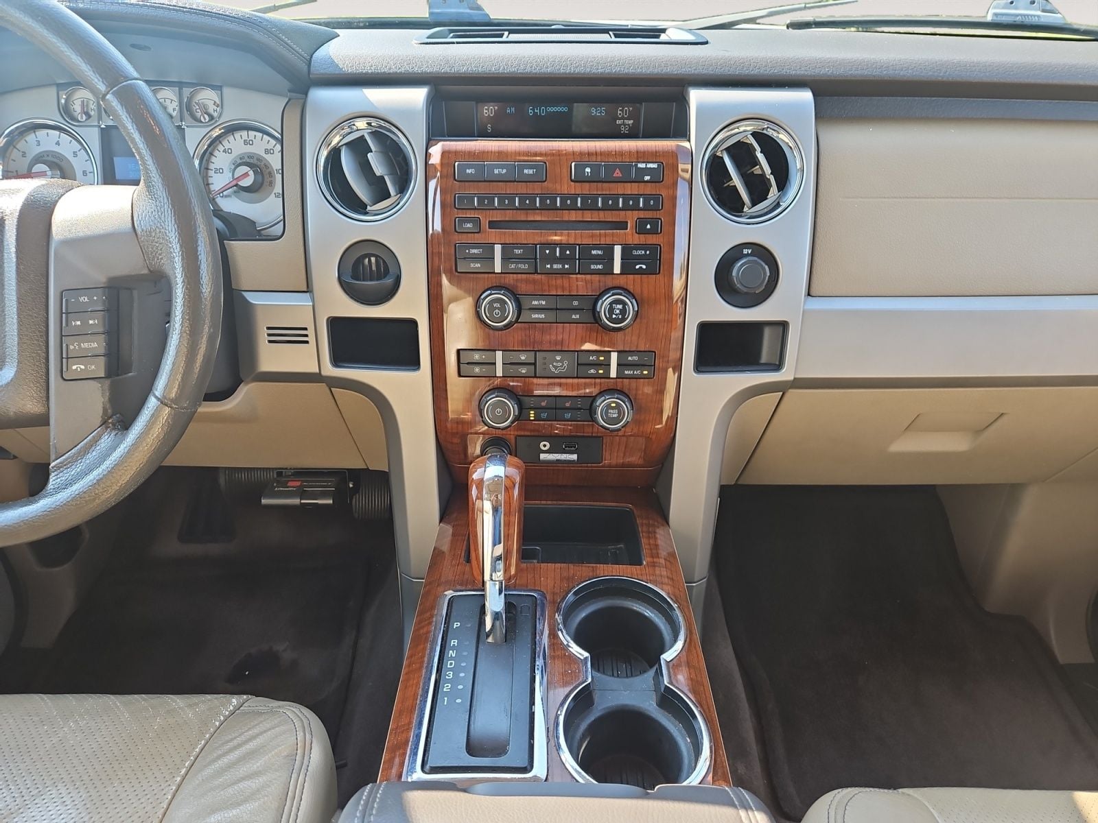 Pre-Owned 2010 Ford F-150 Lariat - photo - 10