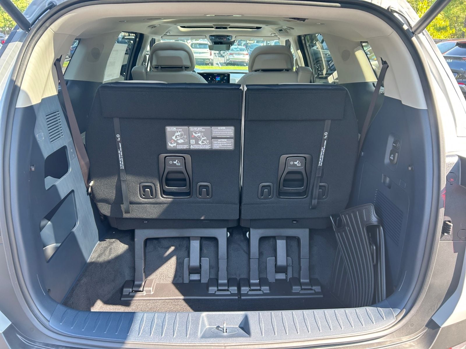 New 2027 Kia Carnival Hybrid SX Prestige - photo - 29