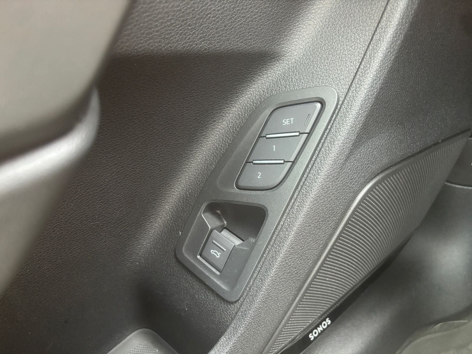 Pre-Owned 2024 Audi Q3 Premium Plus - photo - 20